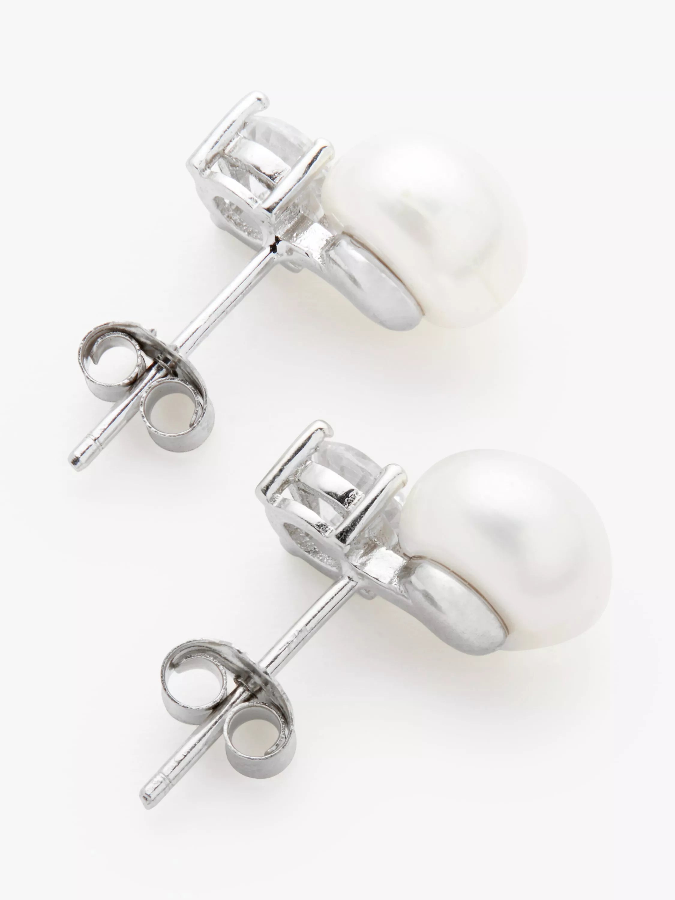 Lido freshwater pearl stud earrings in silver - British product
