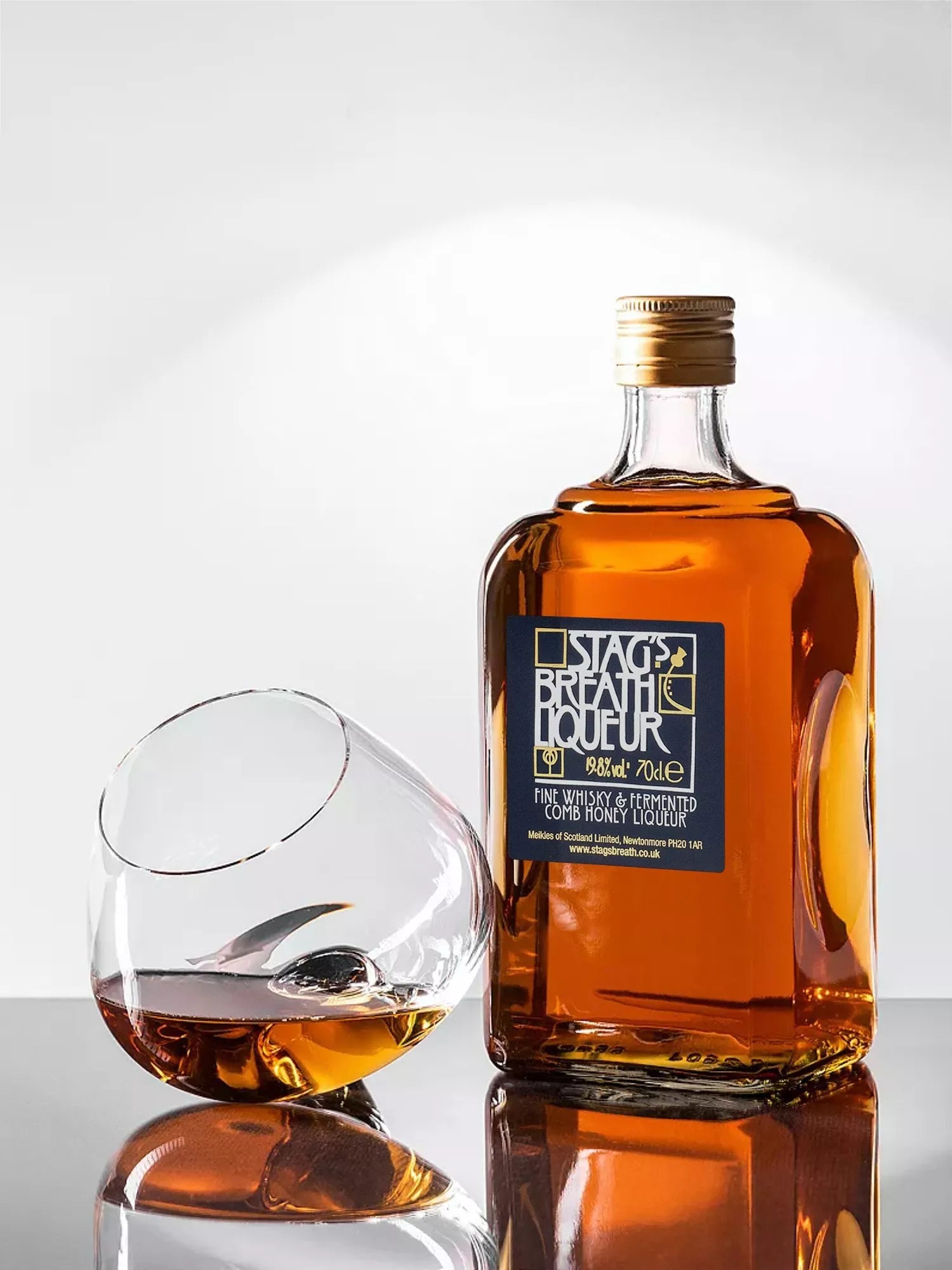 Stag's Breath whisky liqueur 70cl (British brand)