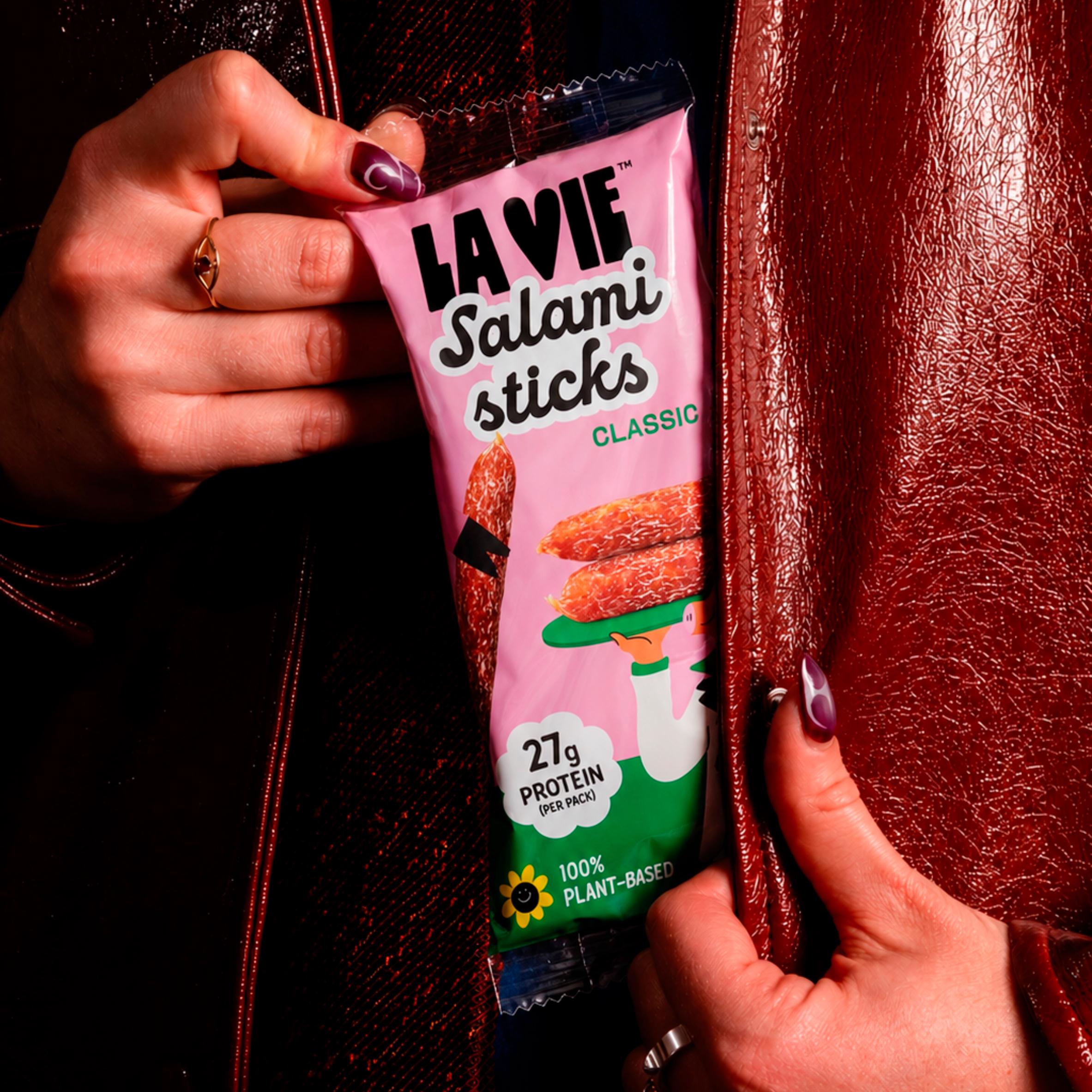 La Vie Classic salami sticks 75g - British product
