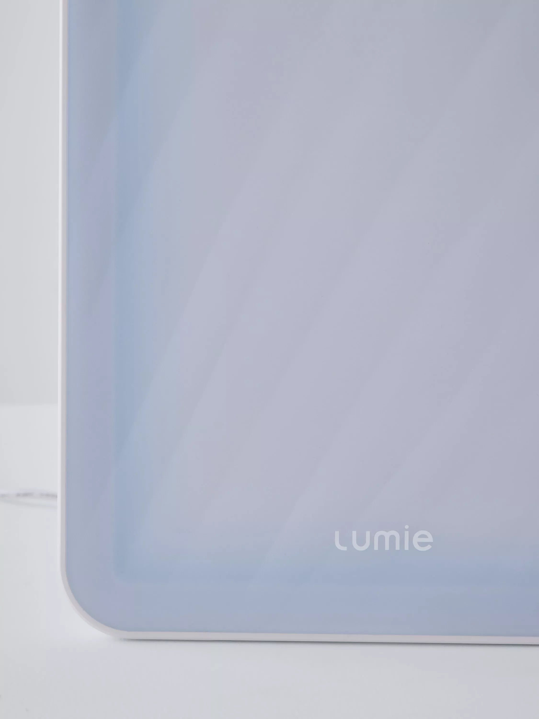 Lumie Vitamin L Slim SAD light white, UK version