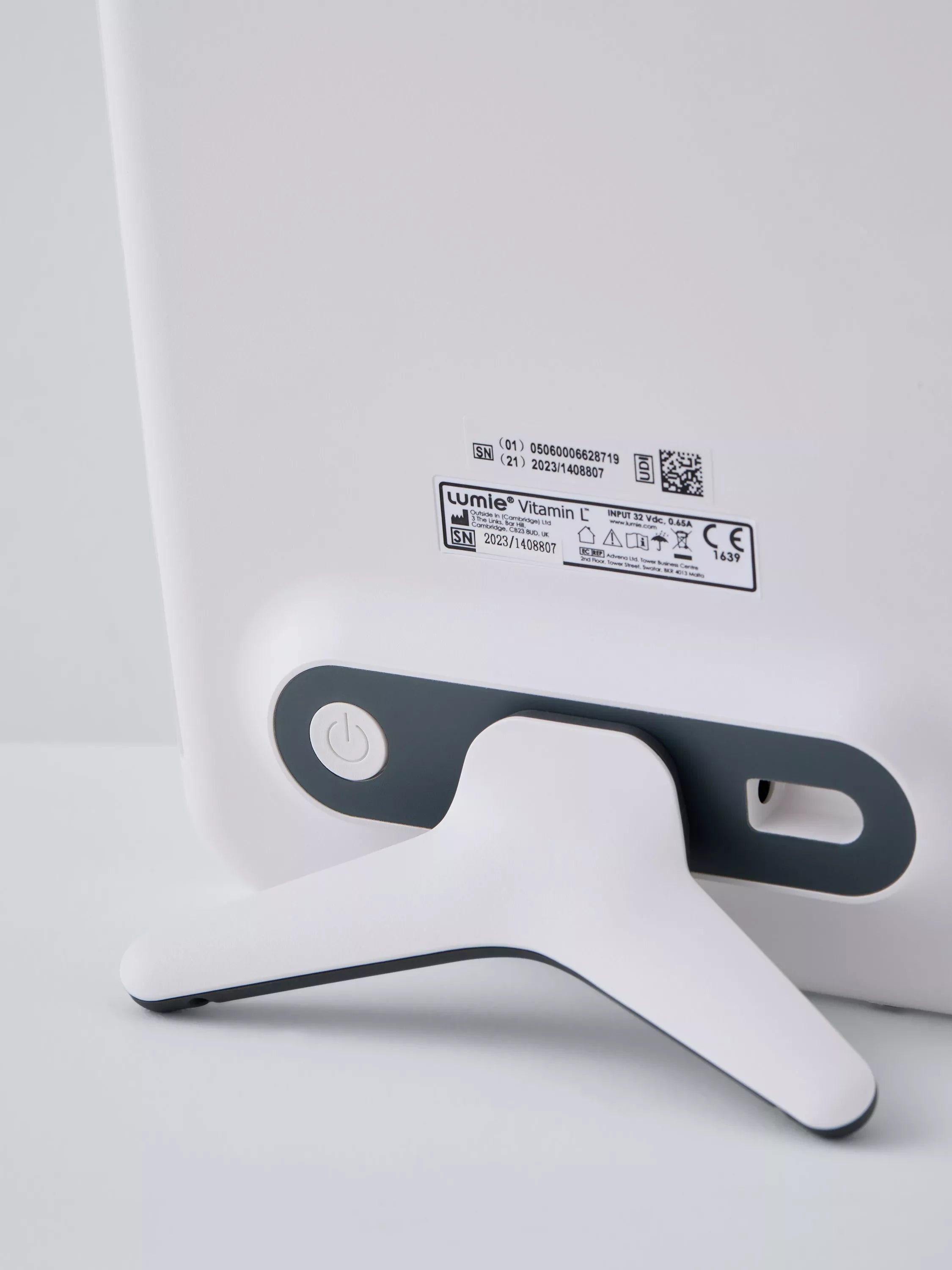 Lumie Vitamin L Slim SAD light white, UK version