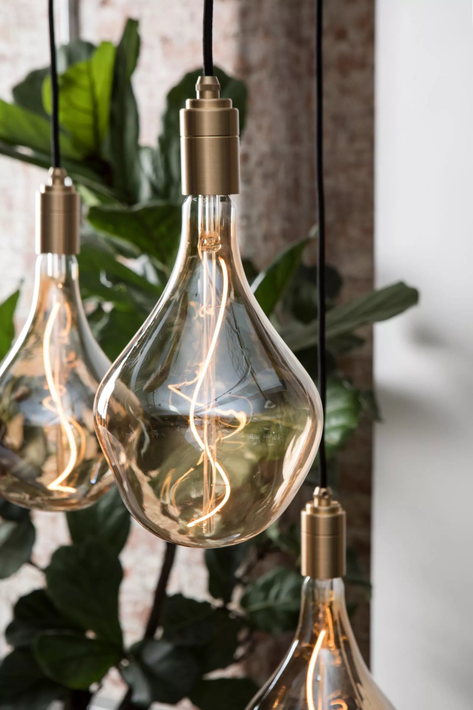 Tala Voronoi II 3W ES LED dimmable bulb, UK version