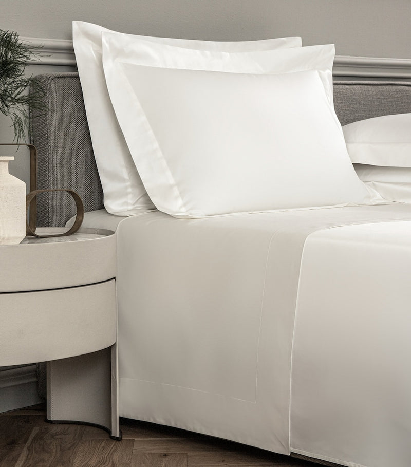 Frette Ultimate Super King cotton sheet set, UK version