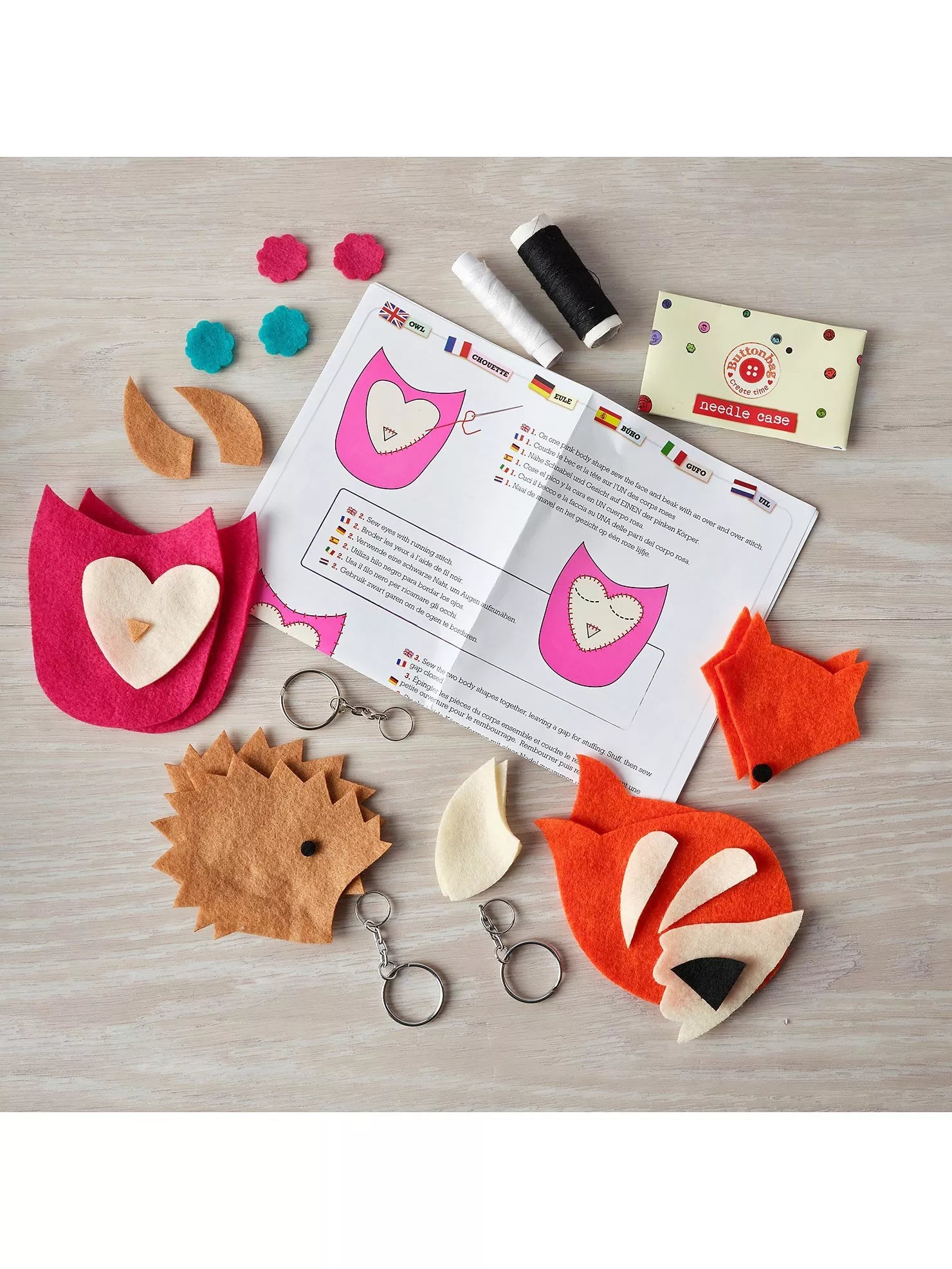Buttonbag Sleep Friends key ring craft kit, UK version