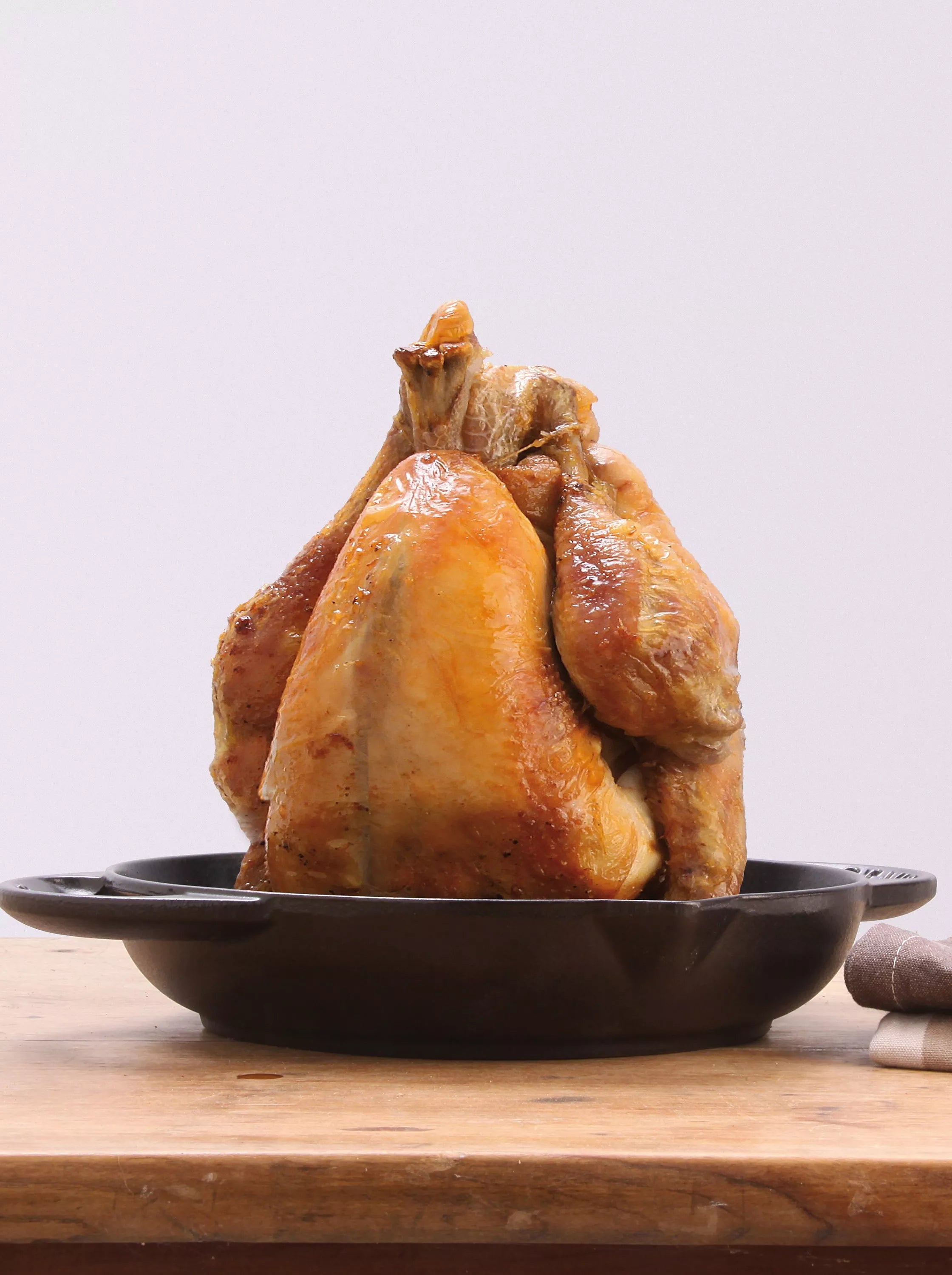 STAUB Vertical Chicken Roaster 24cm Black (British brand)