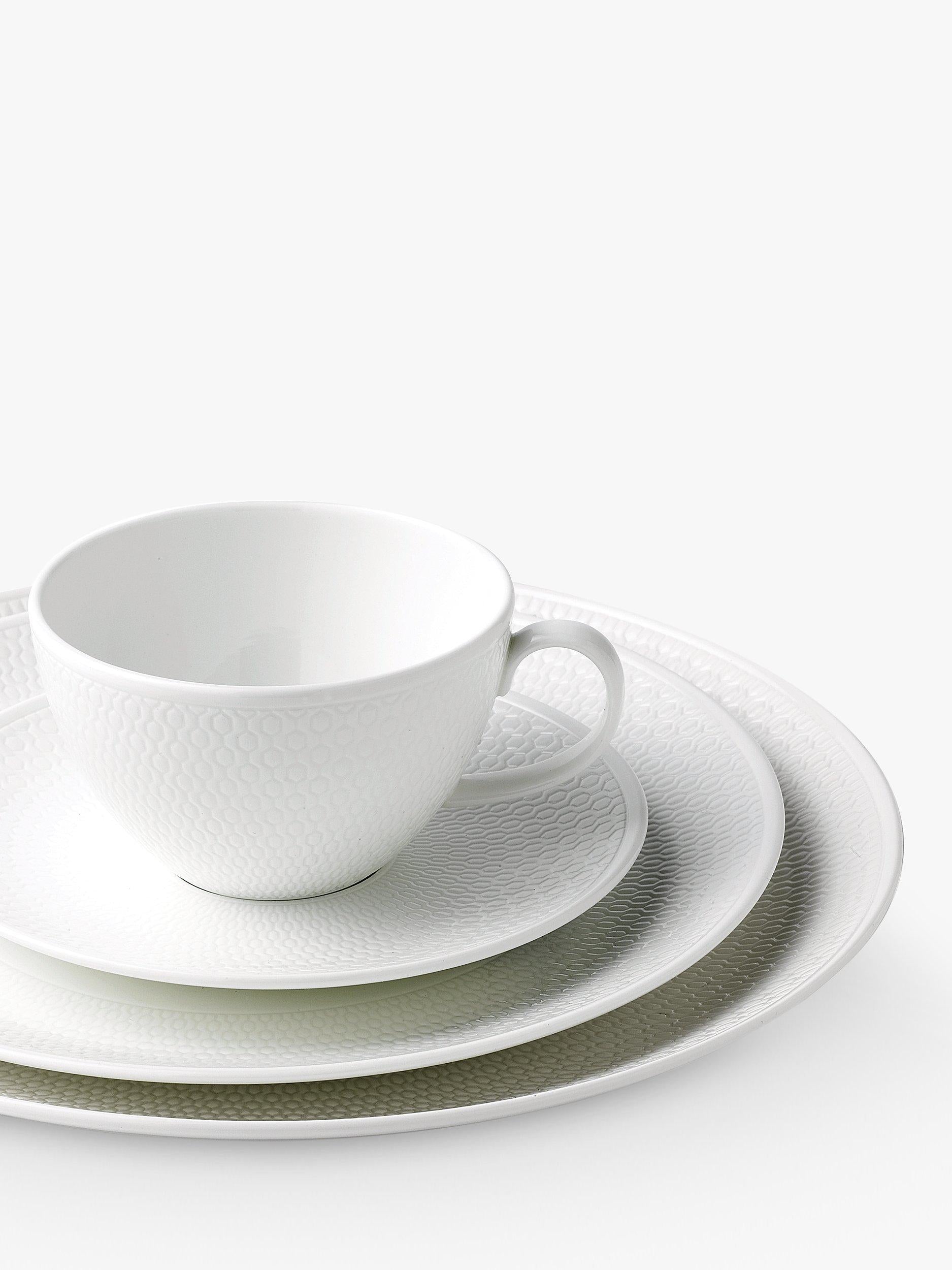 Wedgwood Gio bone china tea cup and saucer 290ml - British product