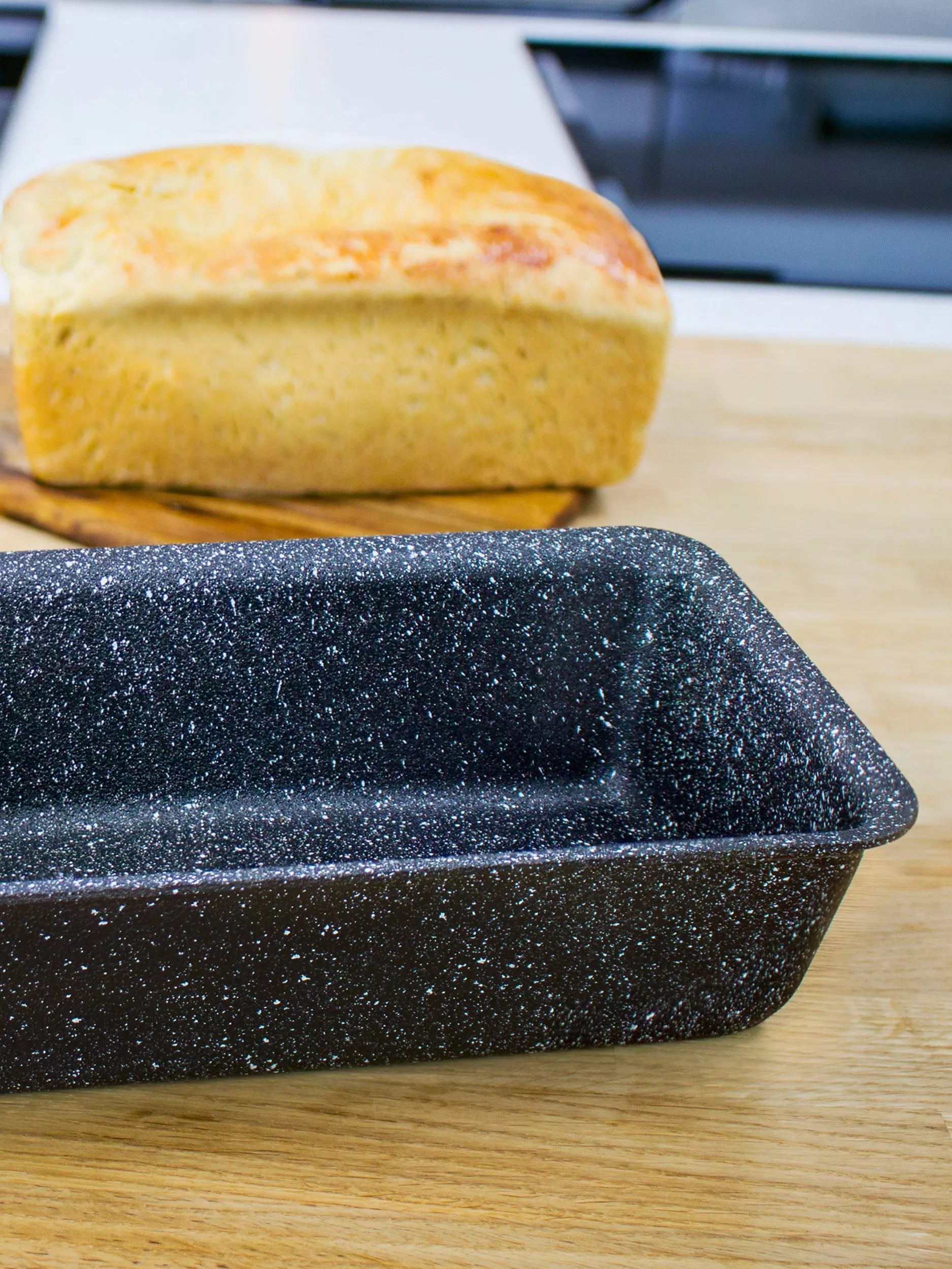 Eaziglide Neverstick2 loaf tin 2lb - British product