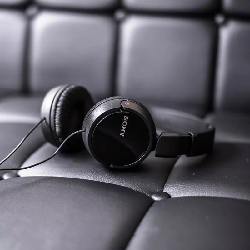 Sony MDR-ZX110AP on-ear headphones black, UK version