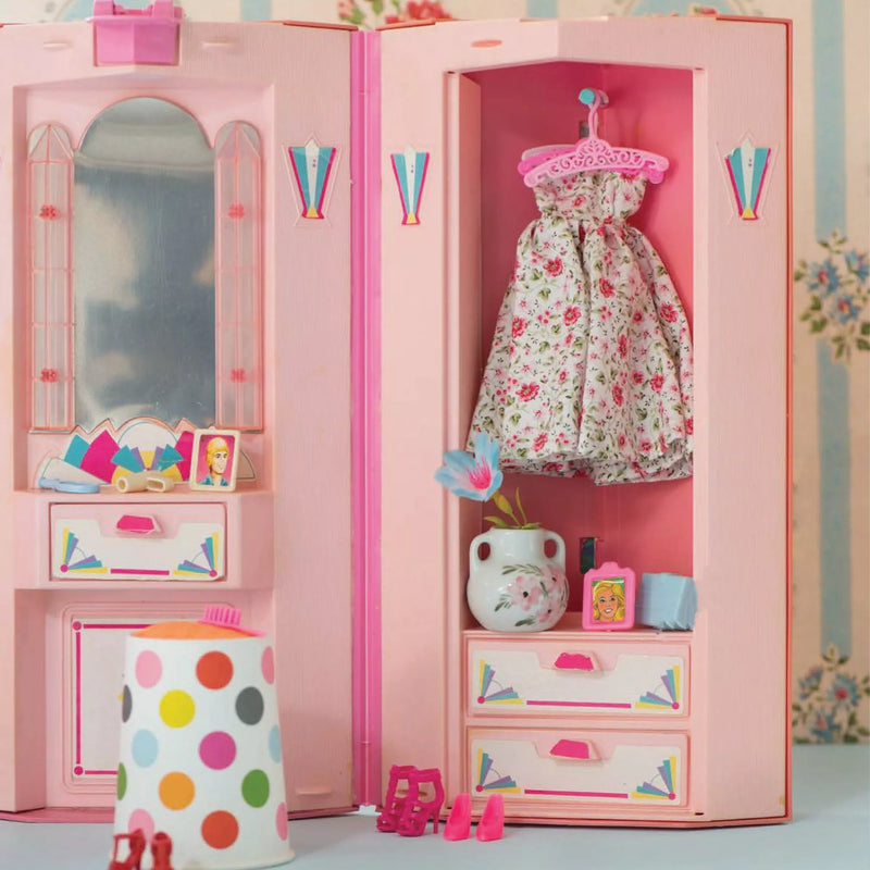 Sewing clothes for Barbie book by Annabel Benilan (British brand)