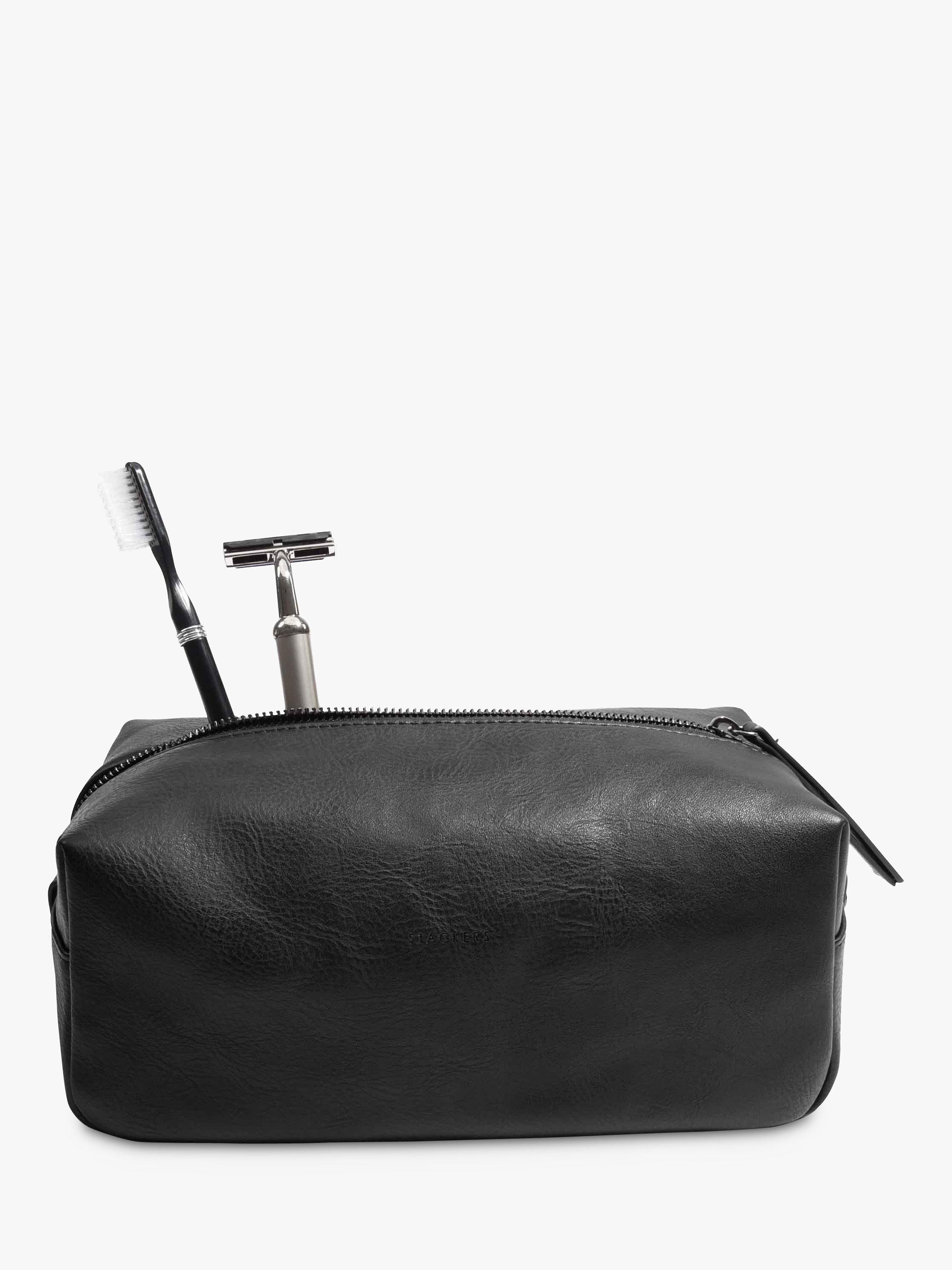 Soft wash bag with lined interior and gunmetal zip for travel (British product)