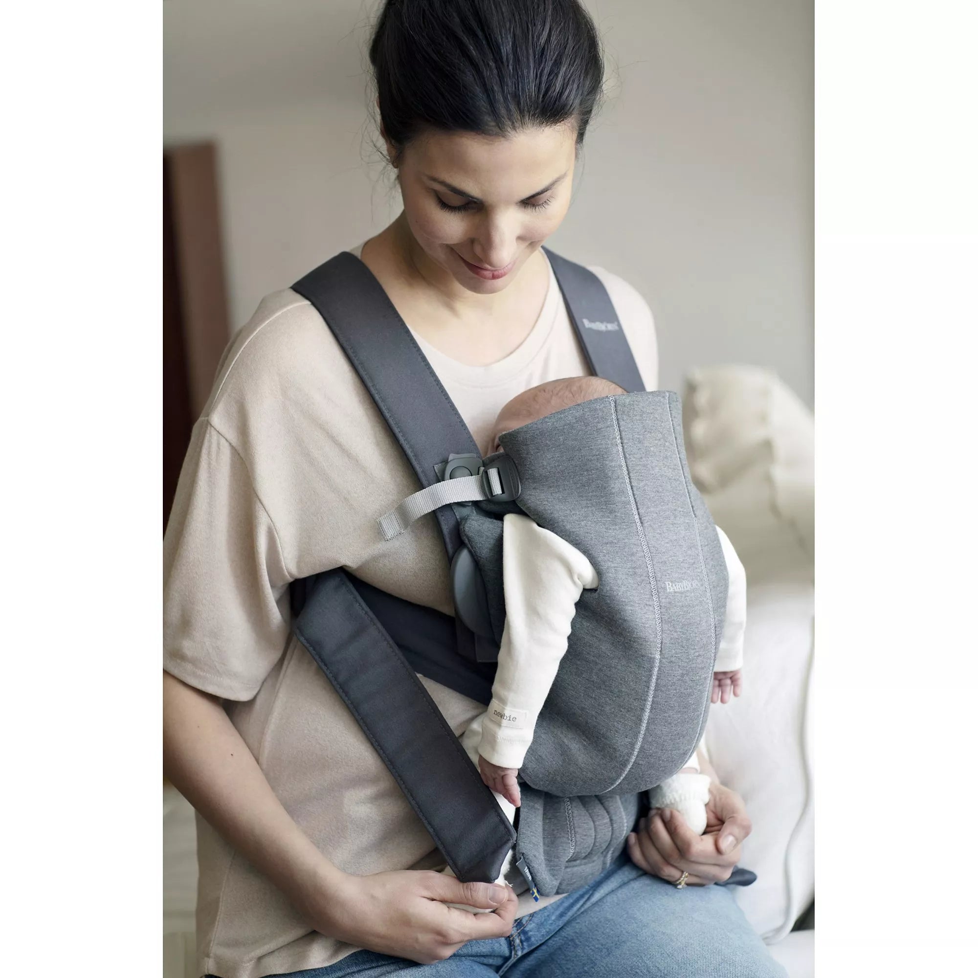 BabyBjörn mini baby carrier for infants up to 12 months - British product