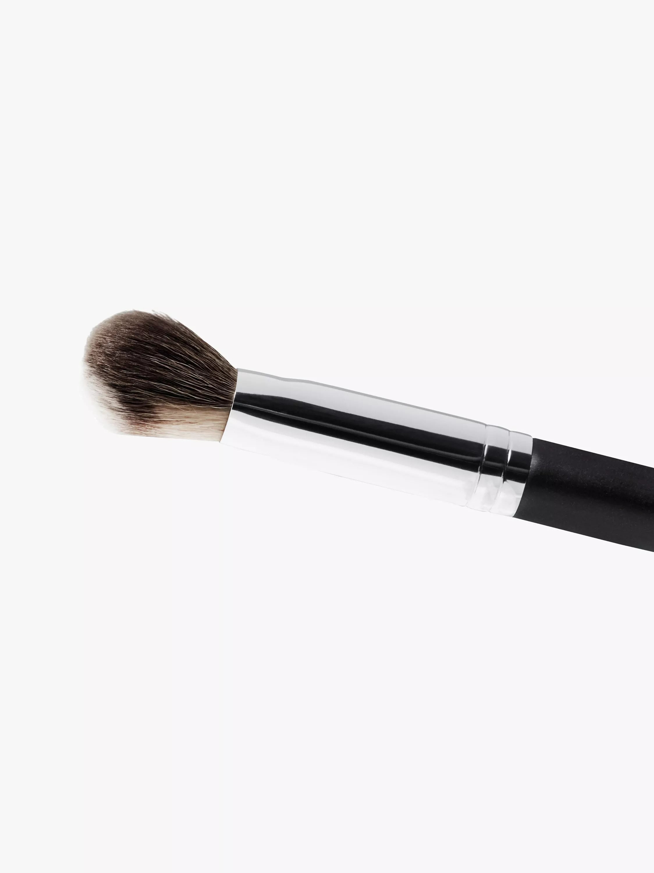 MAC 128S Split Fibre cheek brush, imported from the UK