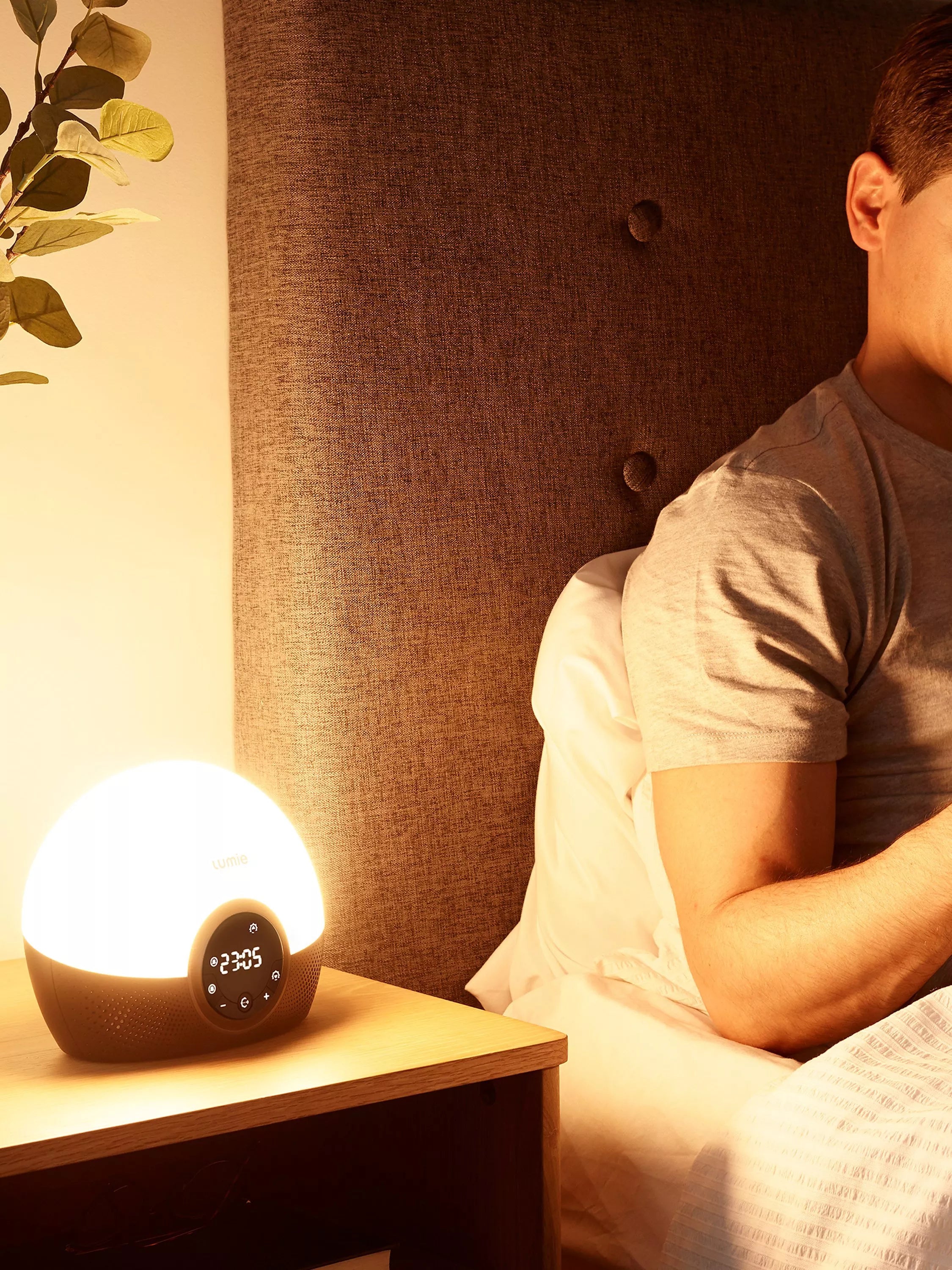 Lumie Bodyclock Glow 150 light therapy lamp, UK version
