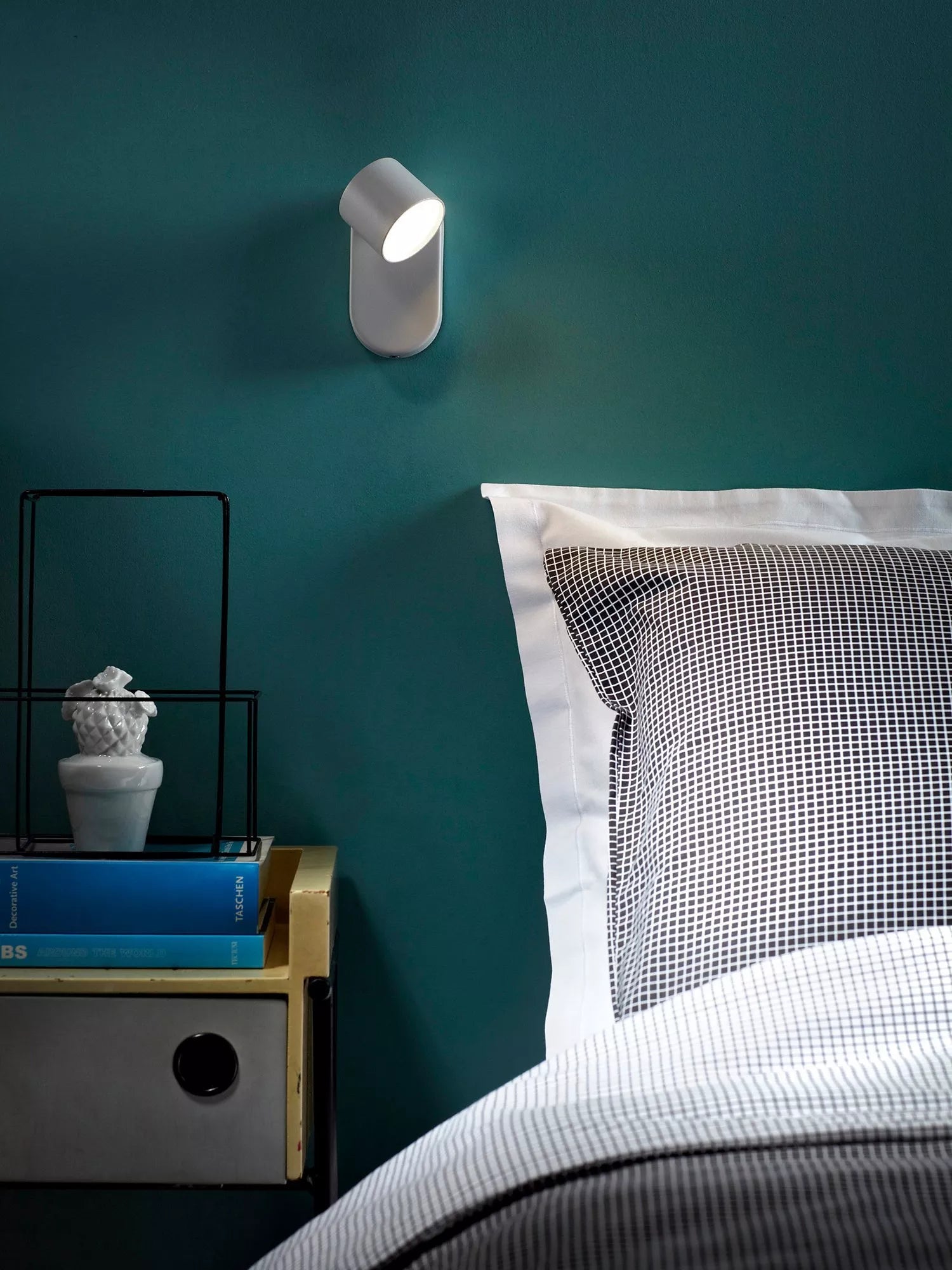 Philips LED single spotlight wall light white 3W (British brand)