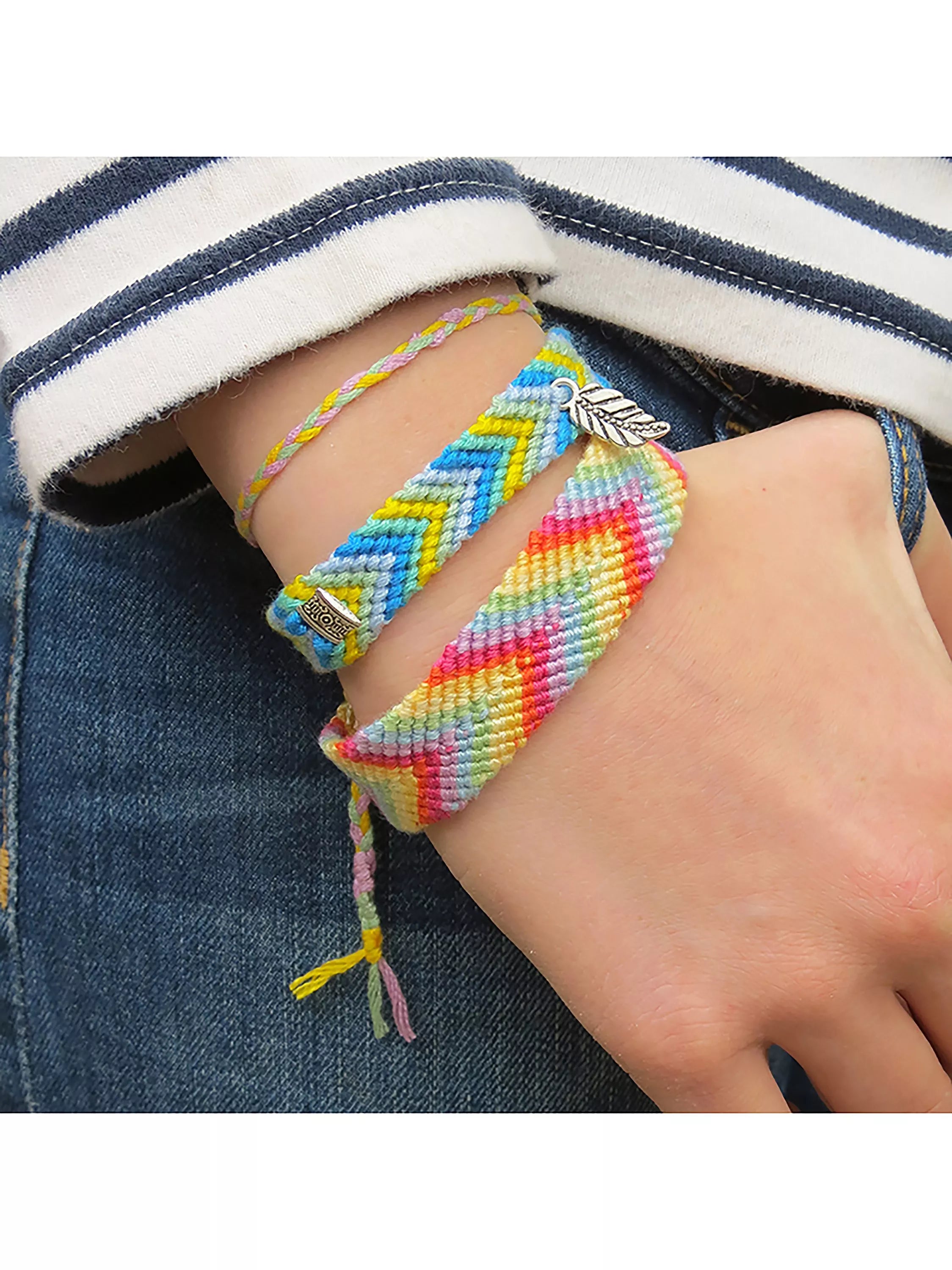 Buttonbag friendship bracelet kit, imported from the UK
