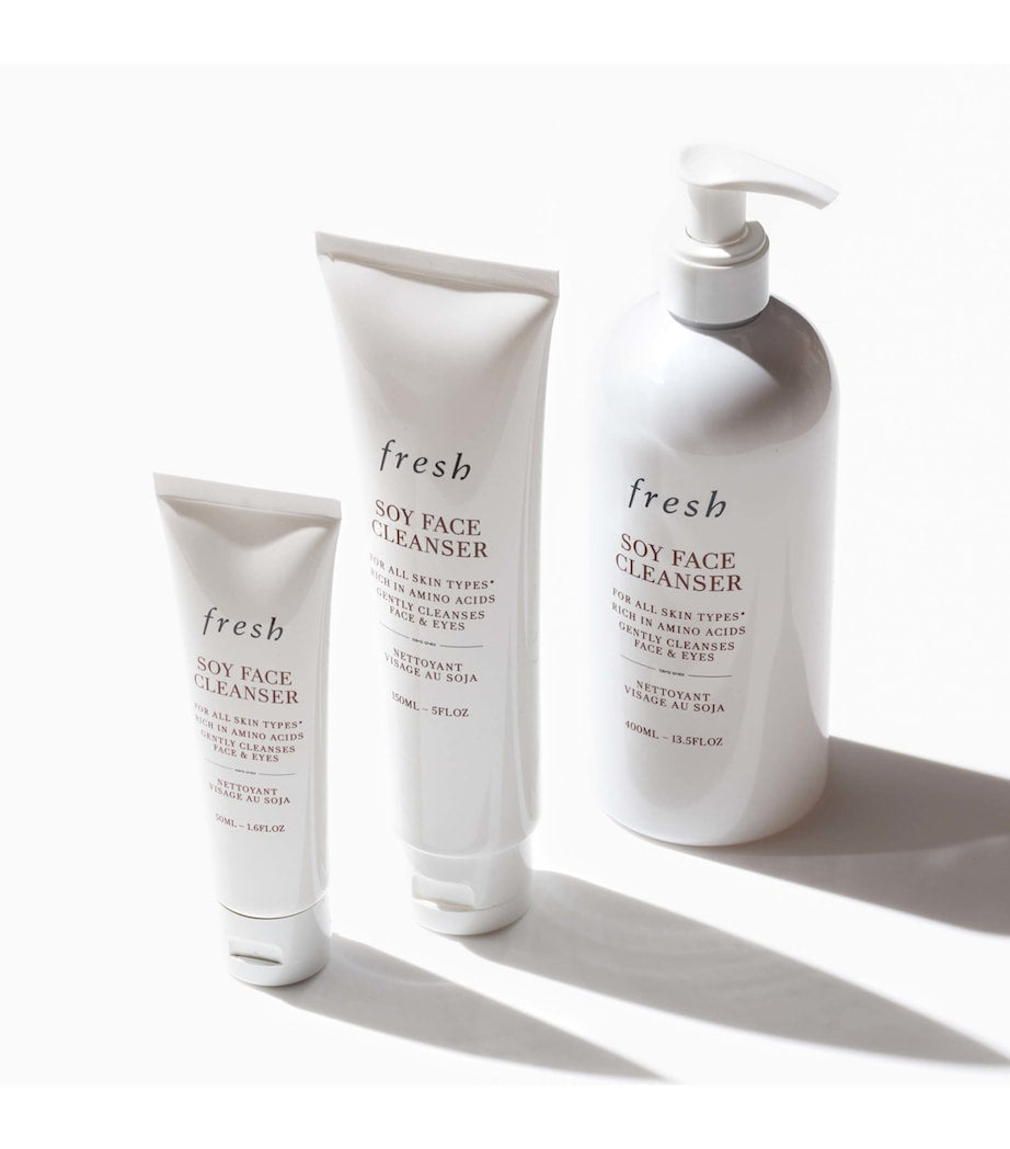 Fresh Soy Face Cleanser Jumbo Size 400ml, UK version