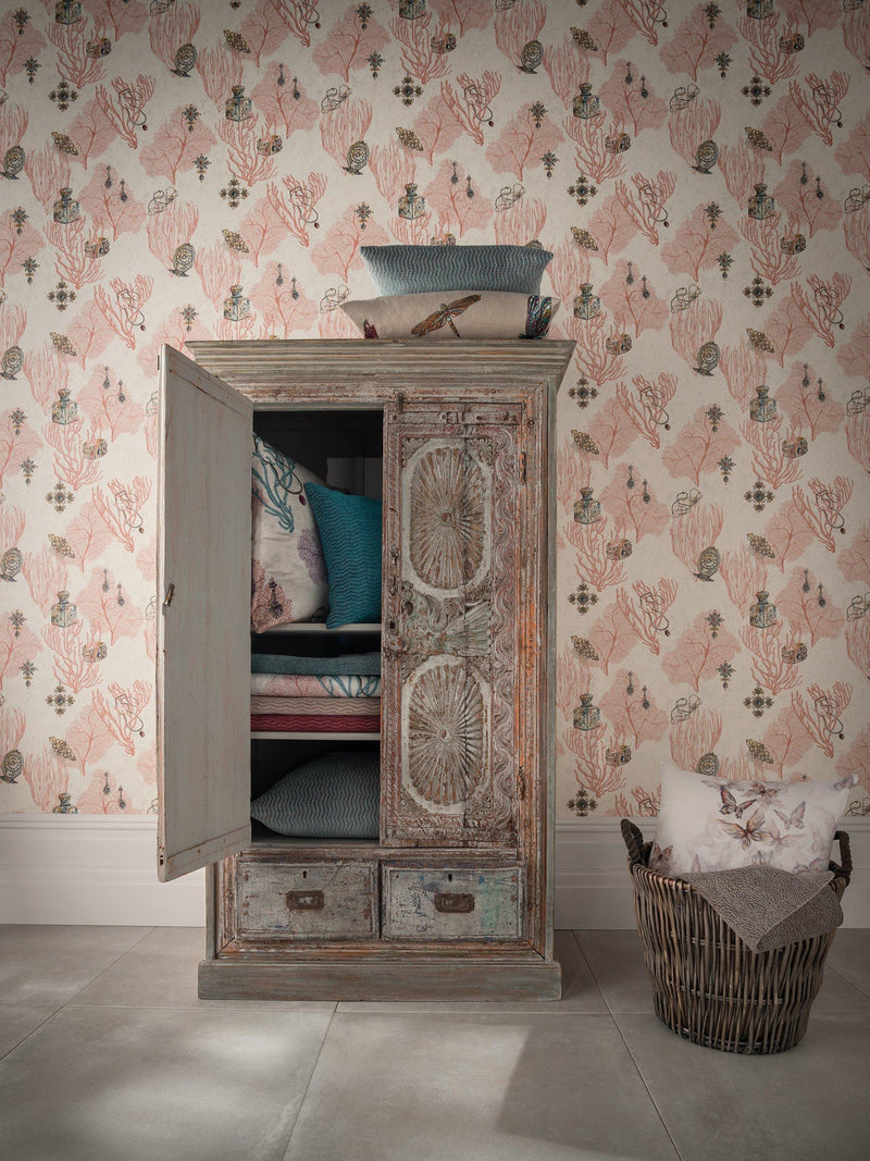 Matthew Williamson Coralino wallpaper (British brand)