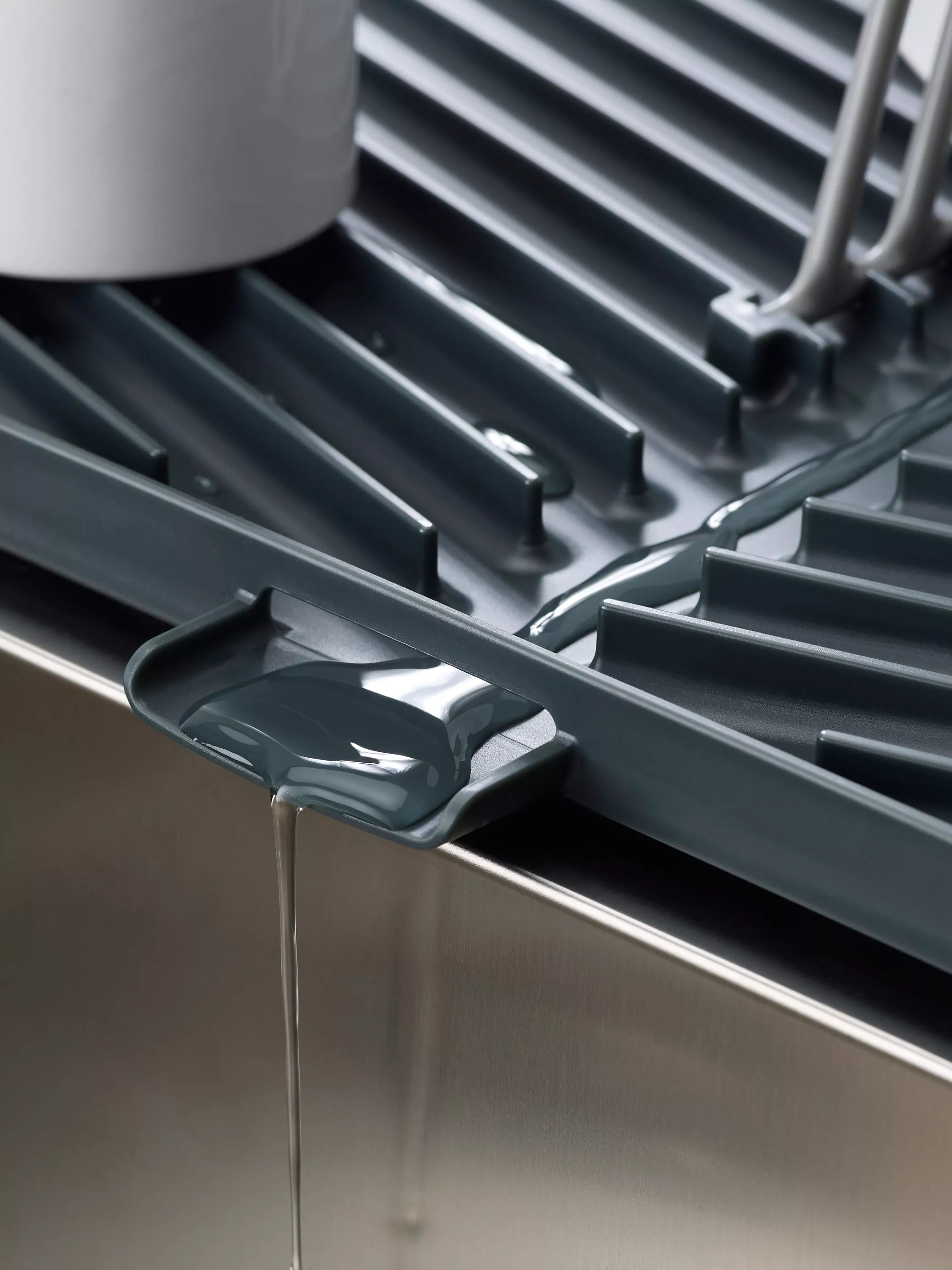 Joseph Joseph Flip Up dish rack, UK version