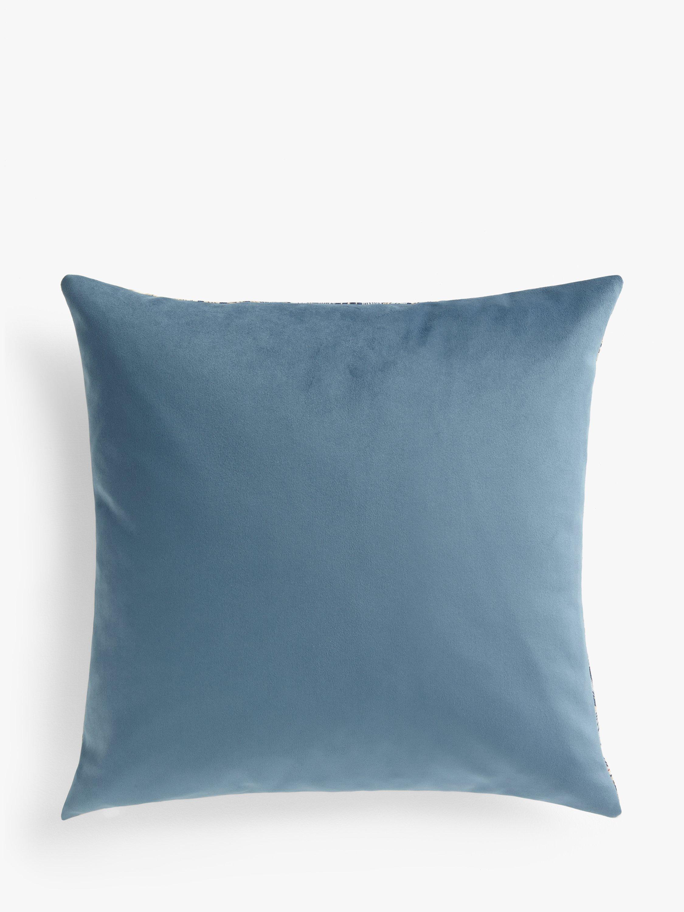 Morris & Co. cushion Indigo, imported from the UK