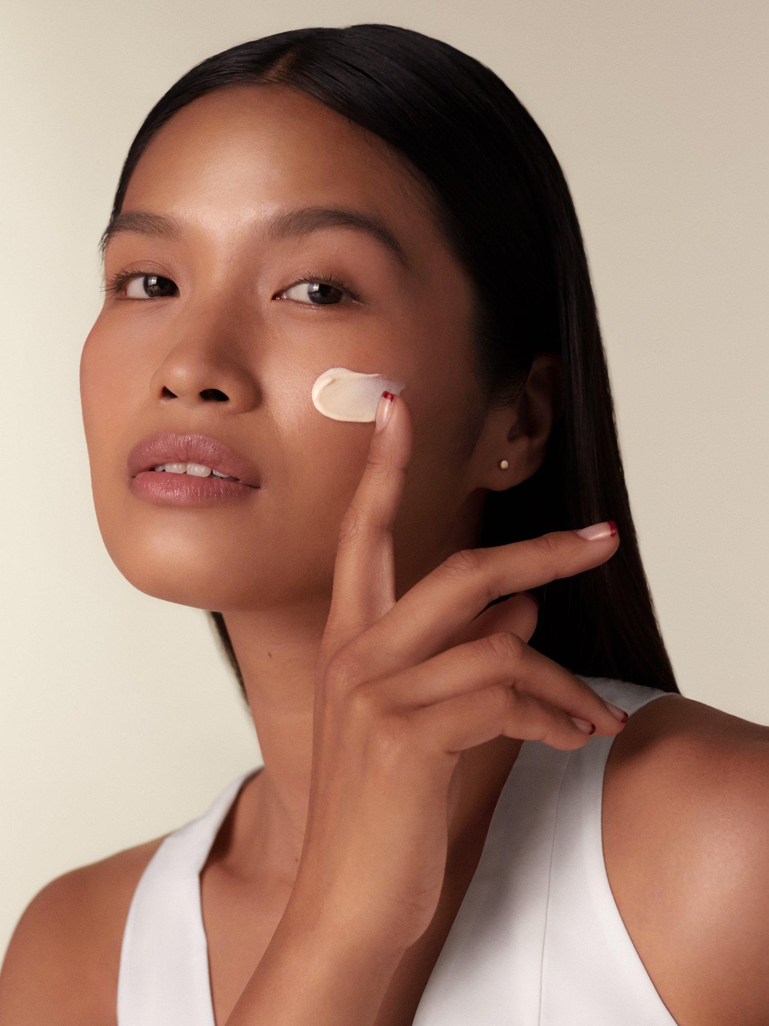 Shiseido Benefiance Wrinkle Smoothing Day Cream SPF 25 50ml (British brand)