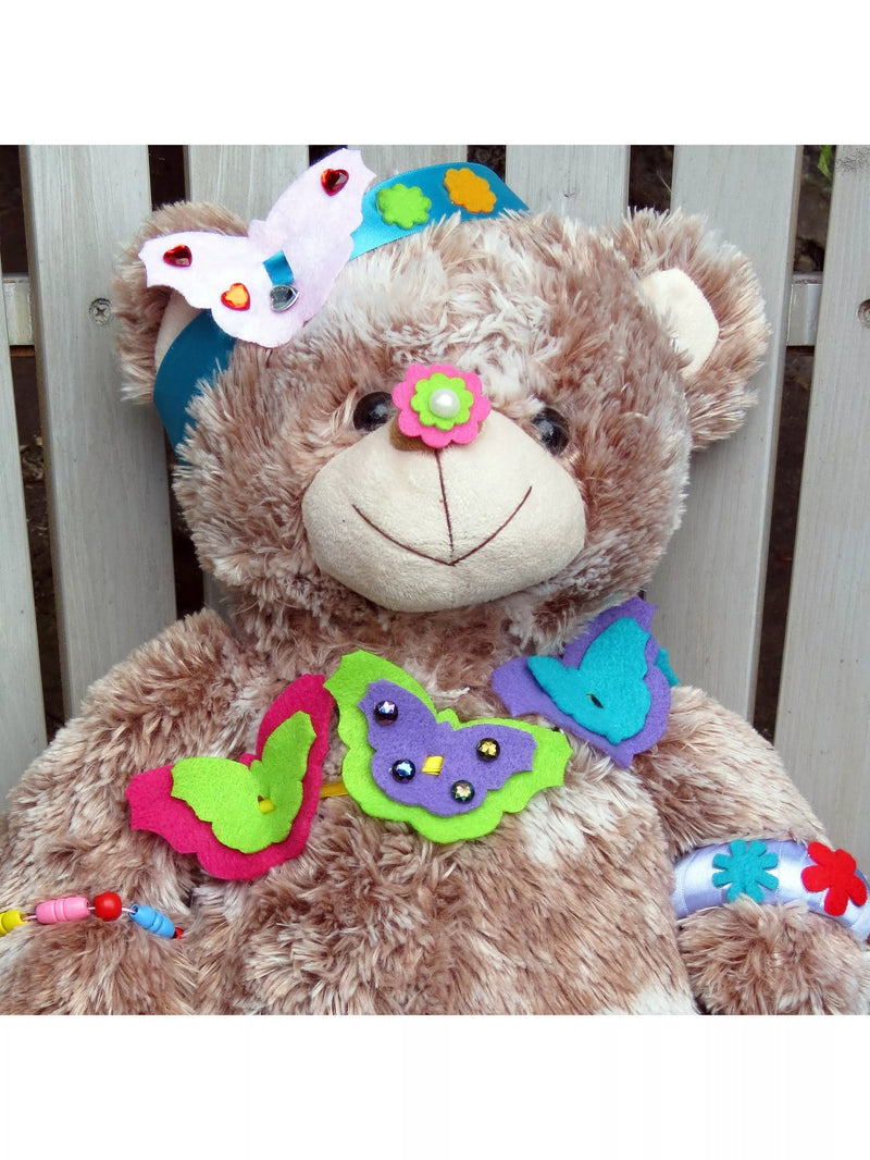 Buttonbag jewellery craft suitcase with ribbons and beads (British brand)