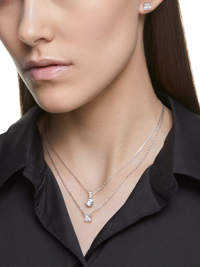 Swarovski solitaire round pendant necklace in silver (British brand)