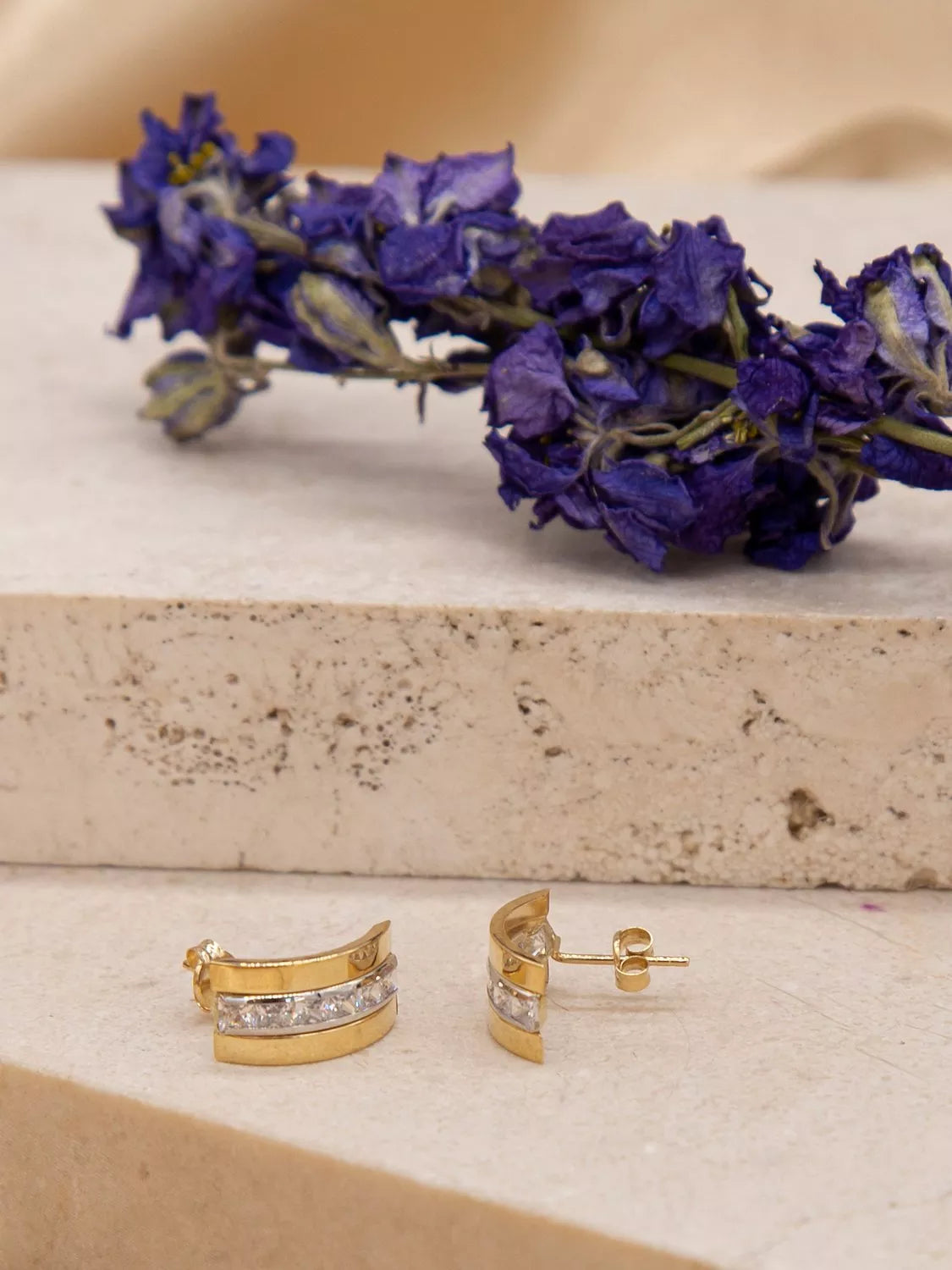 IBB cubic zirconia curved stud earrings gold plated, UK version