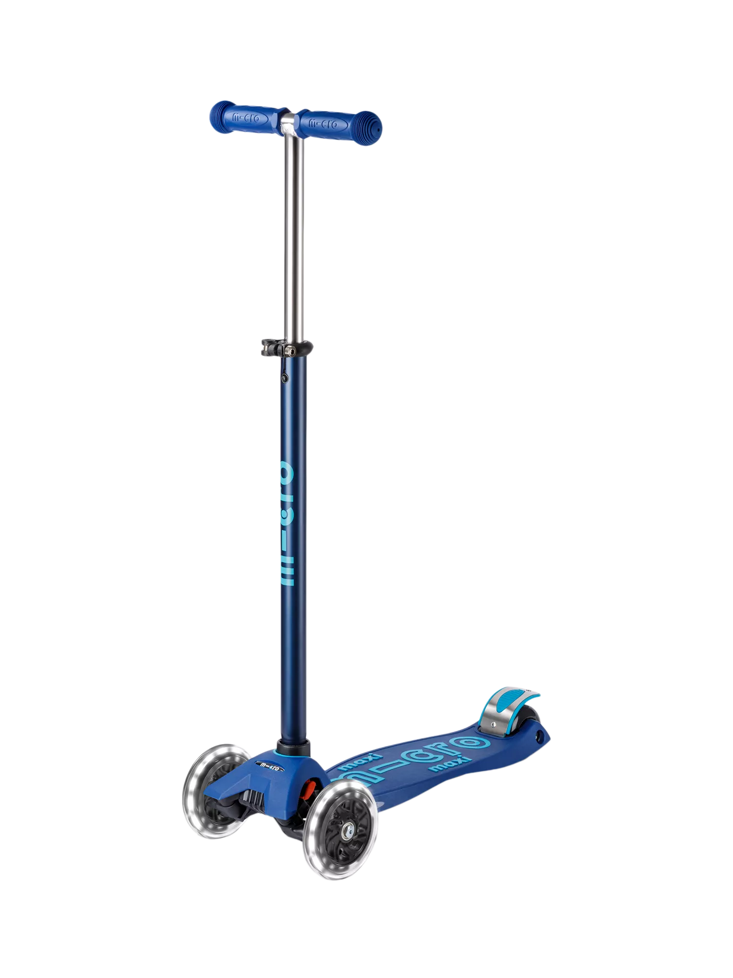 Micro Scooters Maxi Deluxe LED Scooter