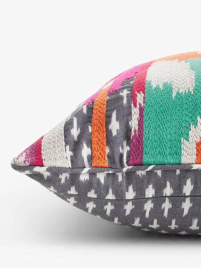 John Lewis Mehrfarbiges Longstitched Ikat Kissen mit handgesiebtem Druckmuster - Online bei McGrocer kaufen