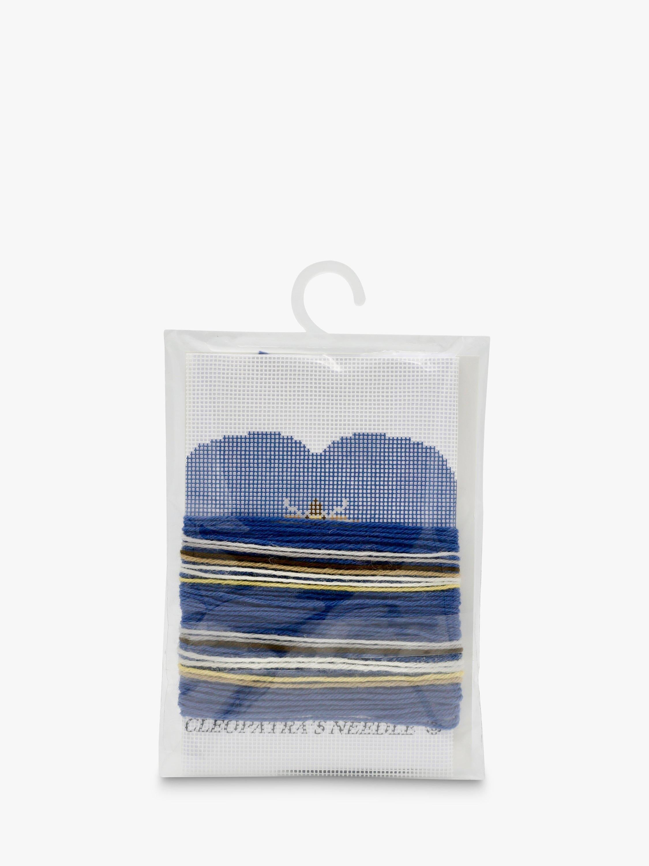 Cleopatra's Needle tapestry kit lavender bee heart 13x15cm, imported from the UK