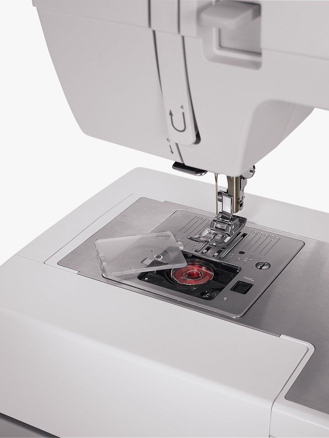 Singer Heavy Duty 5523 sewing machine - British product