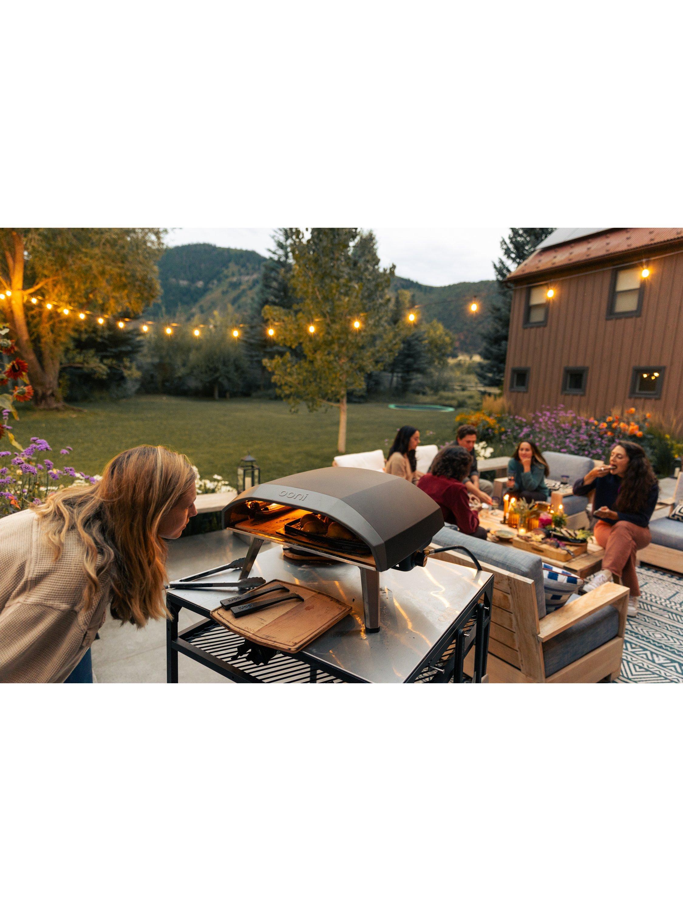 Ooni Koda 16 gas pizza oven (British brand)