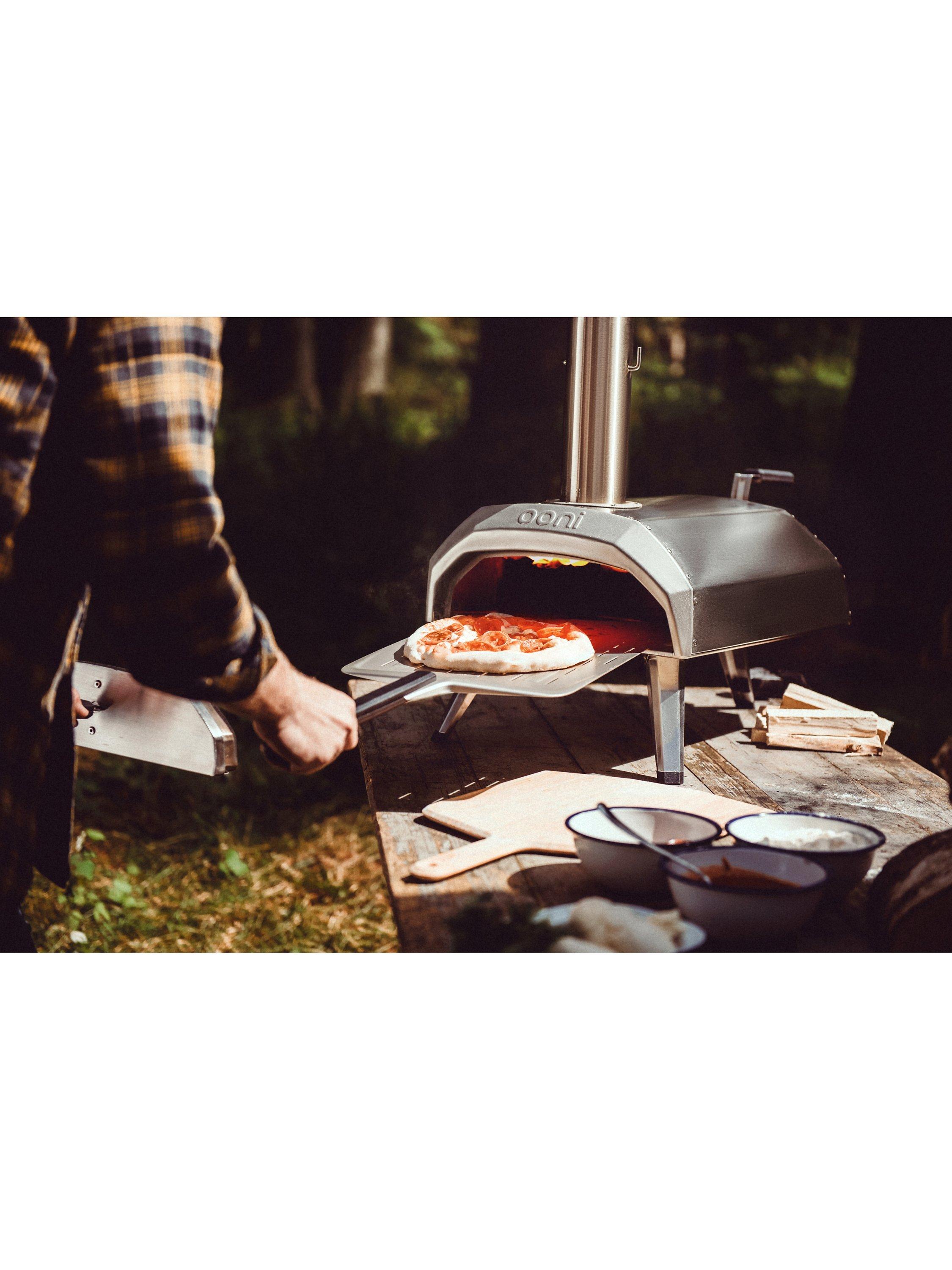 Ooni Karu 12 portable pizza oven - UK version