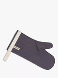 Le Creuset oven mitt 18x35cm, imported from the UK