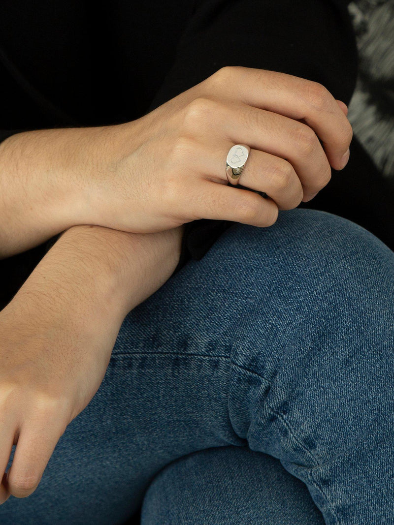 IBB oval signet ring in silver, UK version