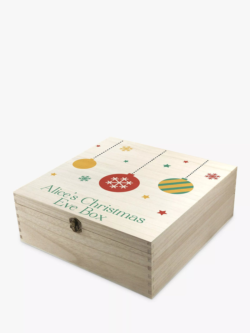 Treat Republic personalized wooden Christmas Eve box with snowflake wreath design (British brand)
