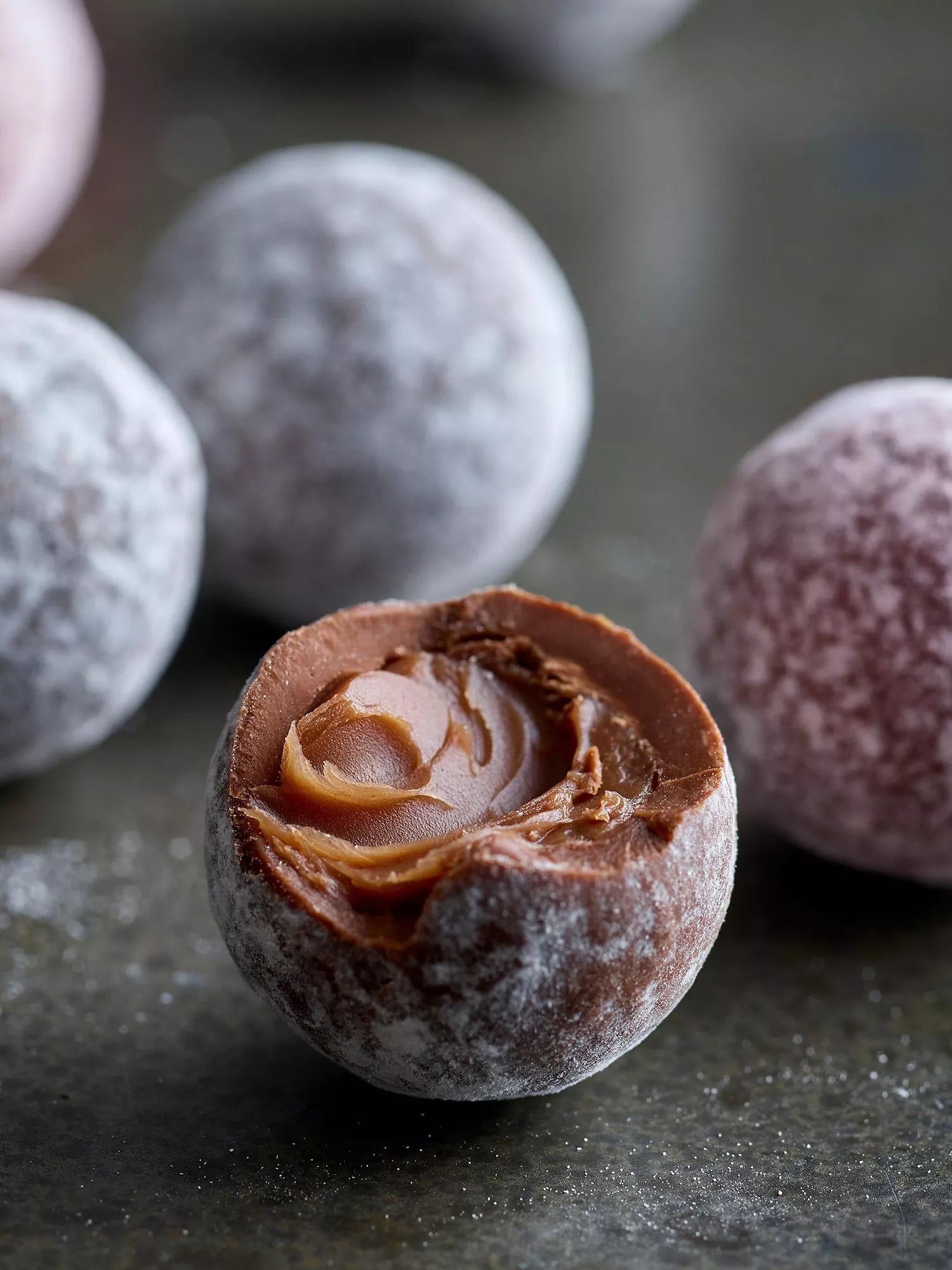 Hotel Chocolat Pink & Classic Champagne Truffles 200g, UK version