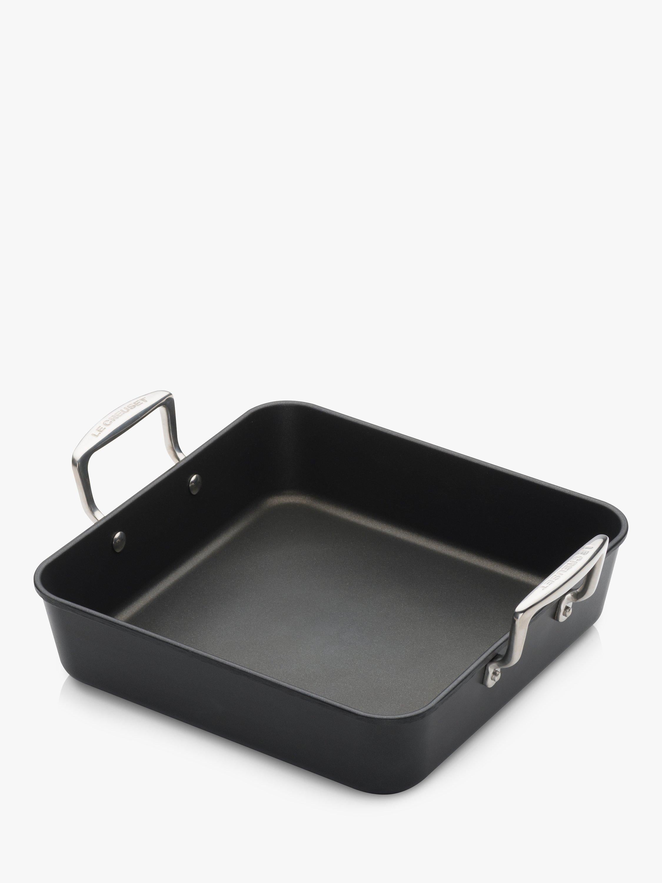 Le Creuset toughened non-stick square roaster 26cm, UK version