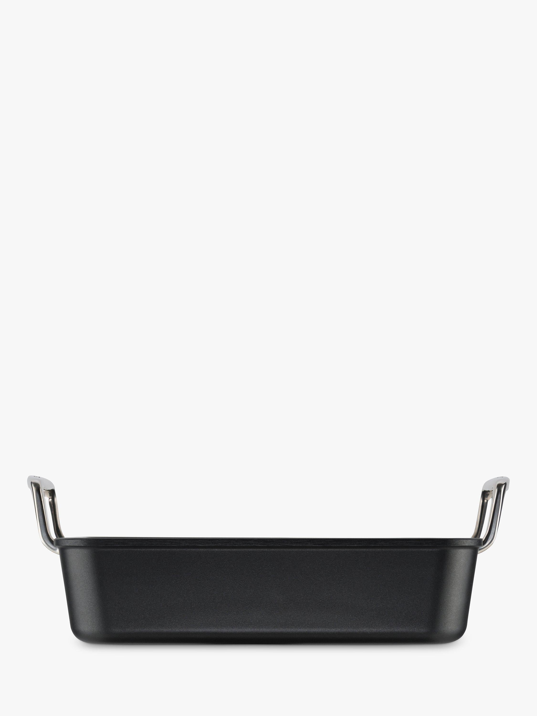 Le Creuset toughened non-stick square roaster 26cm, UK version