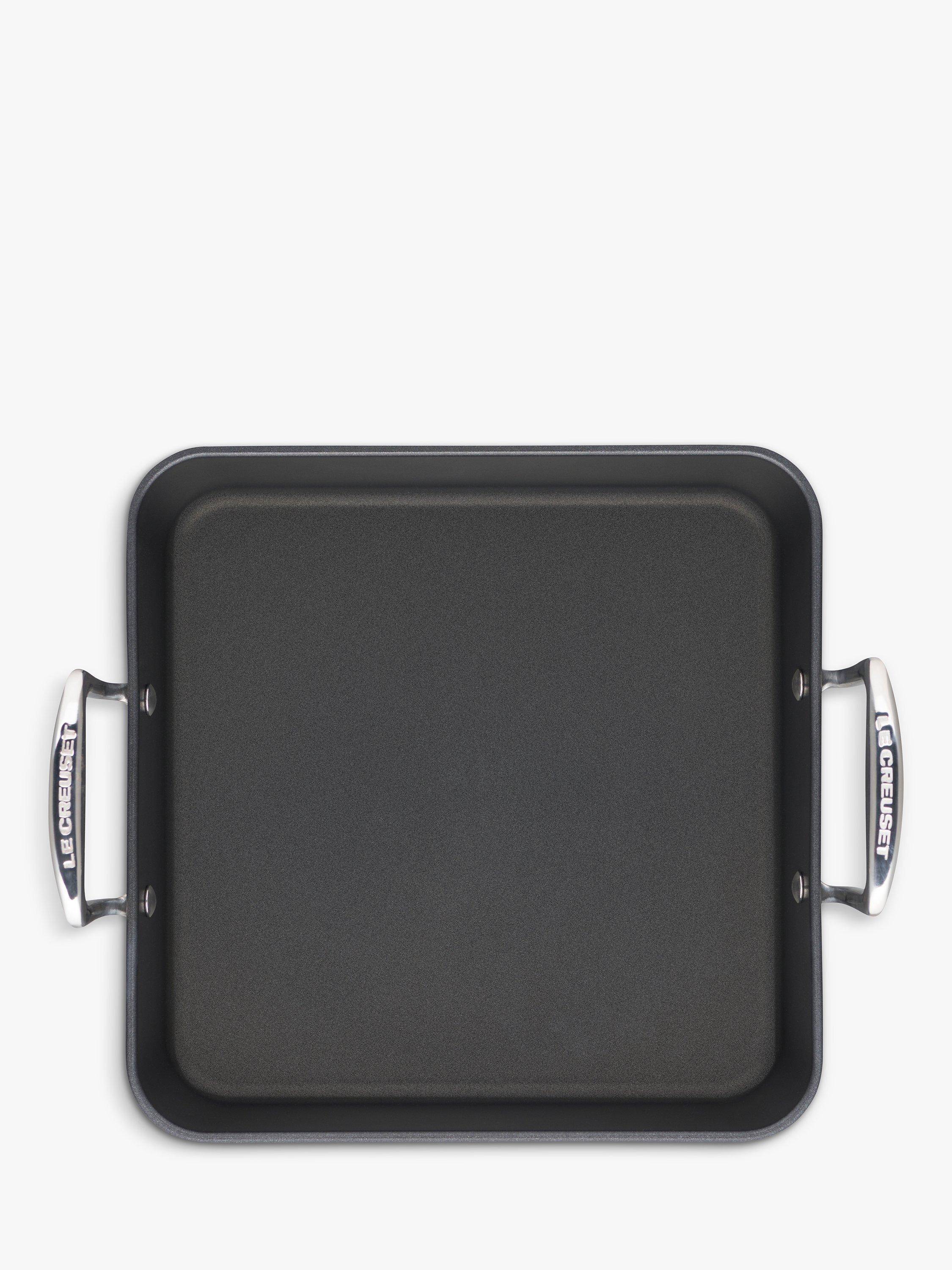 Le Creuset toughened non-stick square roaster 26cm, UK version