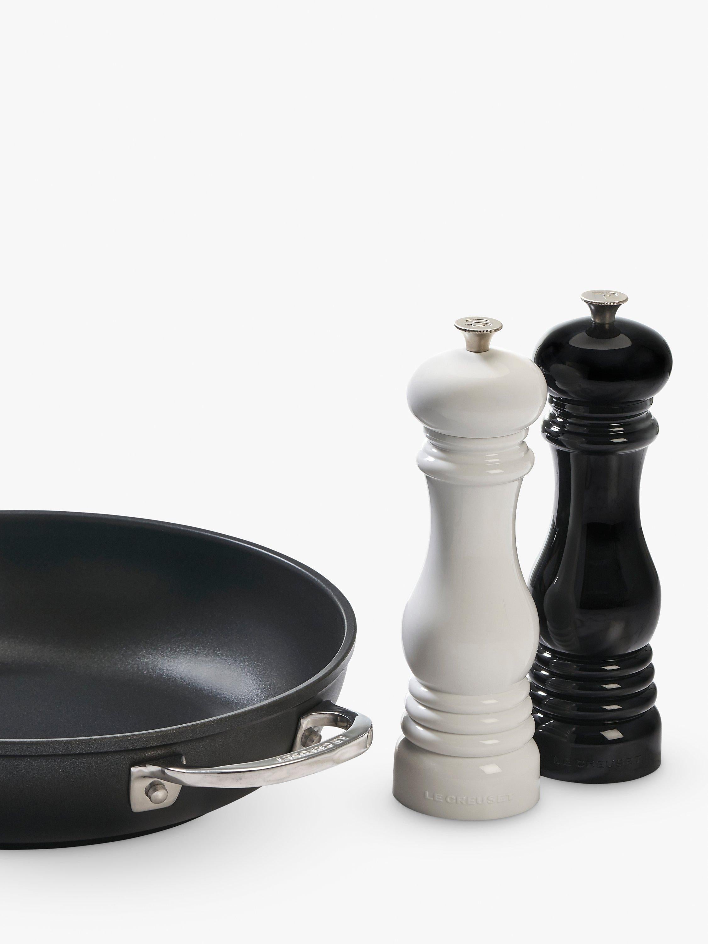 Le Creuset salt and pepper mill set white black, imported from the UK