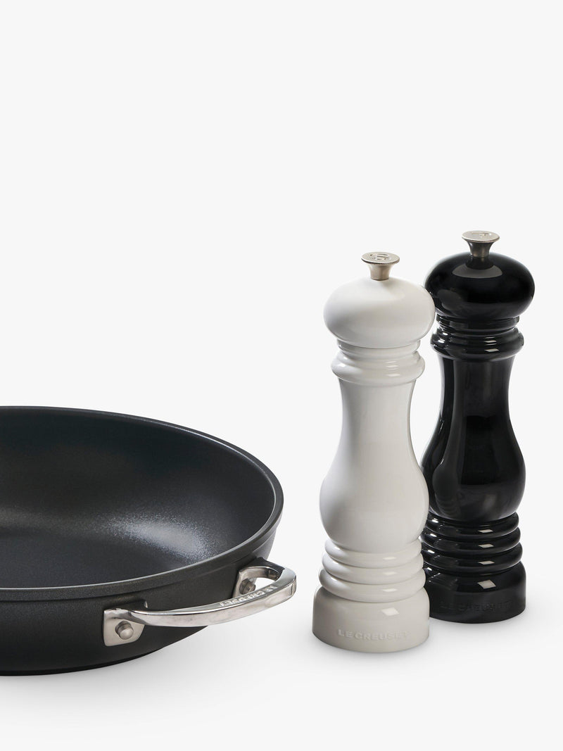 Le Creuset salt and pepper mill set white black, imported from the UK