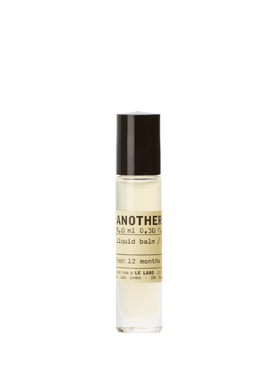 Reisefreundlicher Parfüm-Rollerball mit Ambroxan und blumigen Noten, 9 ml