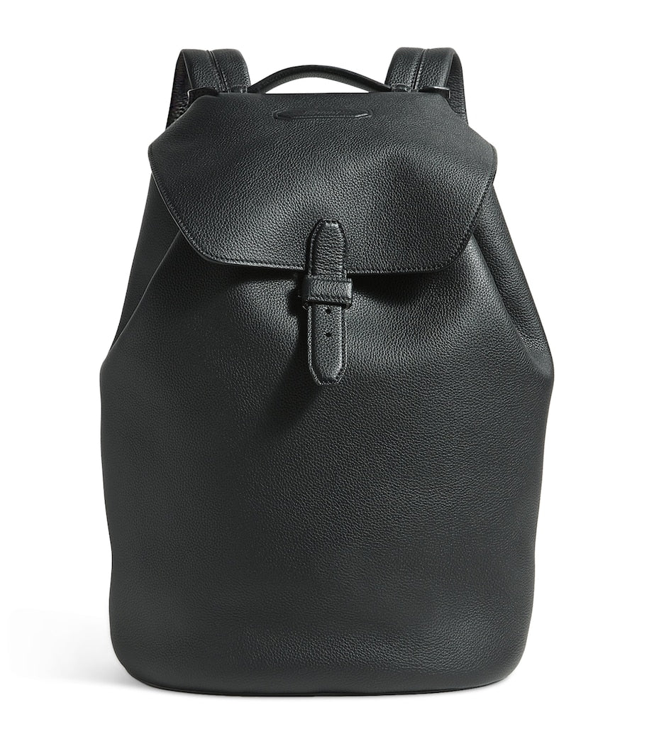Scratch-Resistant Grained Leather Backpack with Buckle Fastening