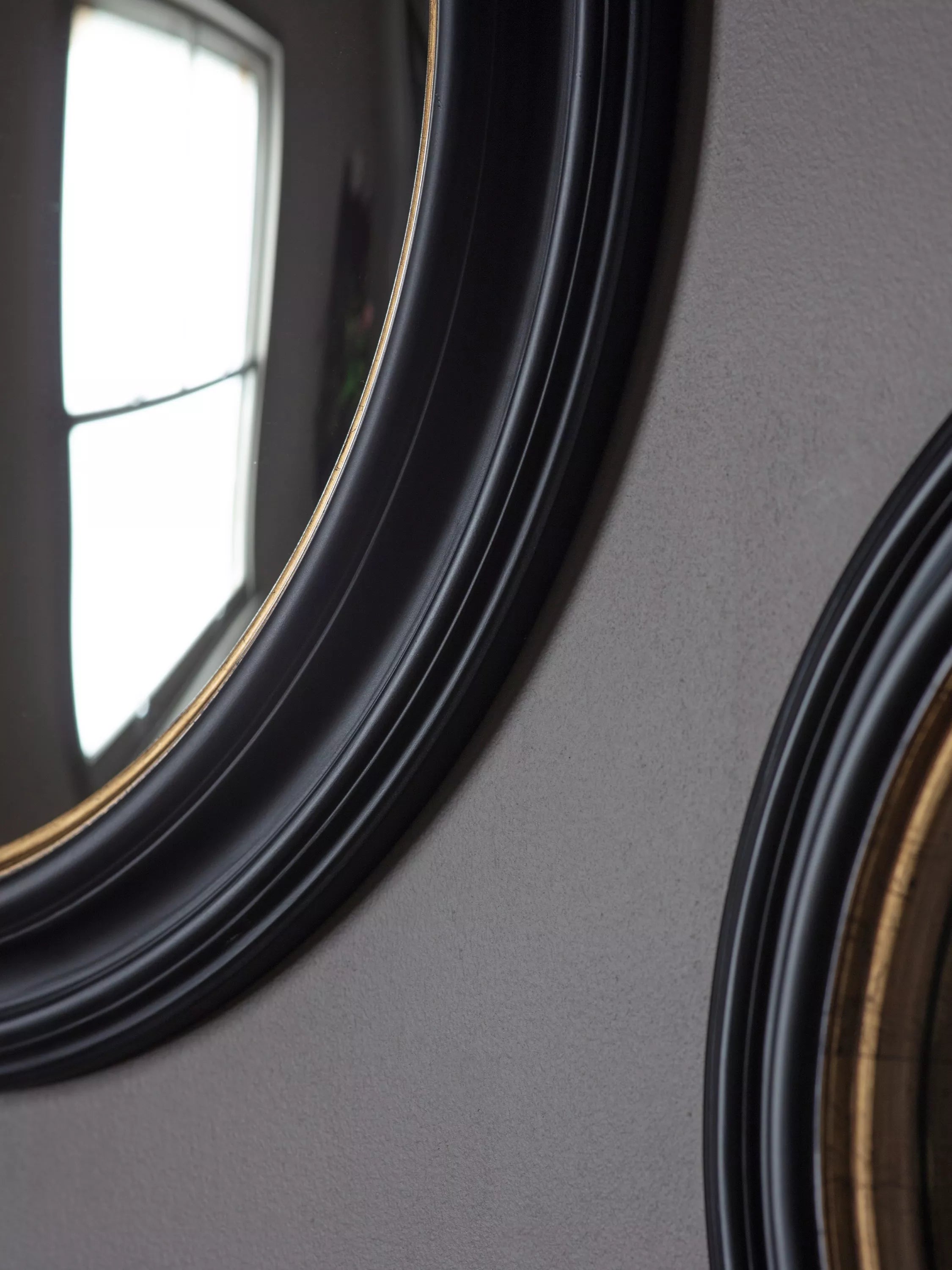 Gallery Direct Rockbourne round mirror 63cm black - British product