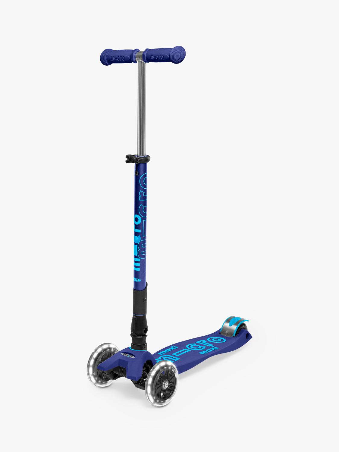 Micro Scooters Maxi Deluxe Foldable LED scooter, UK version