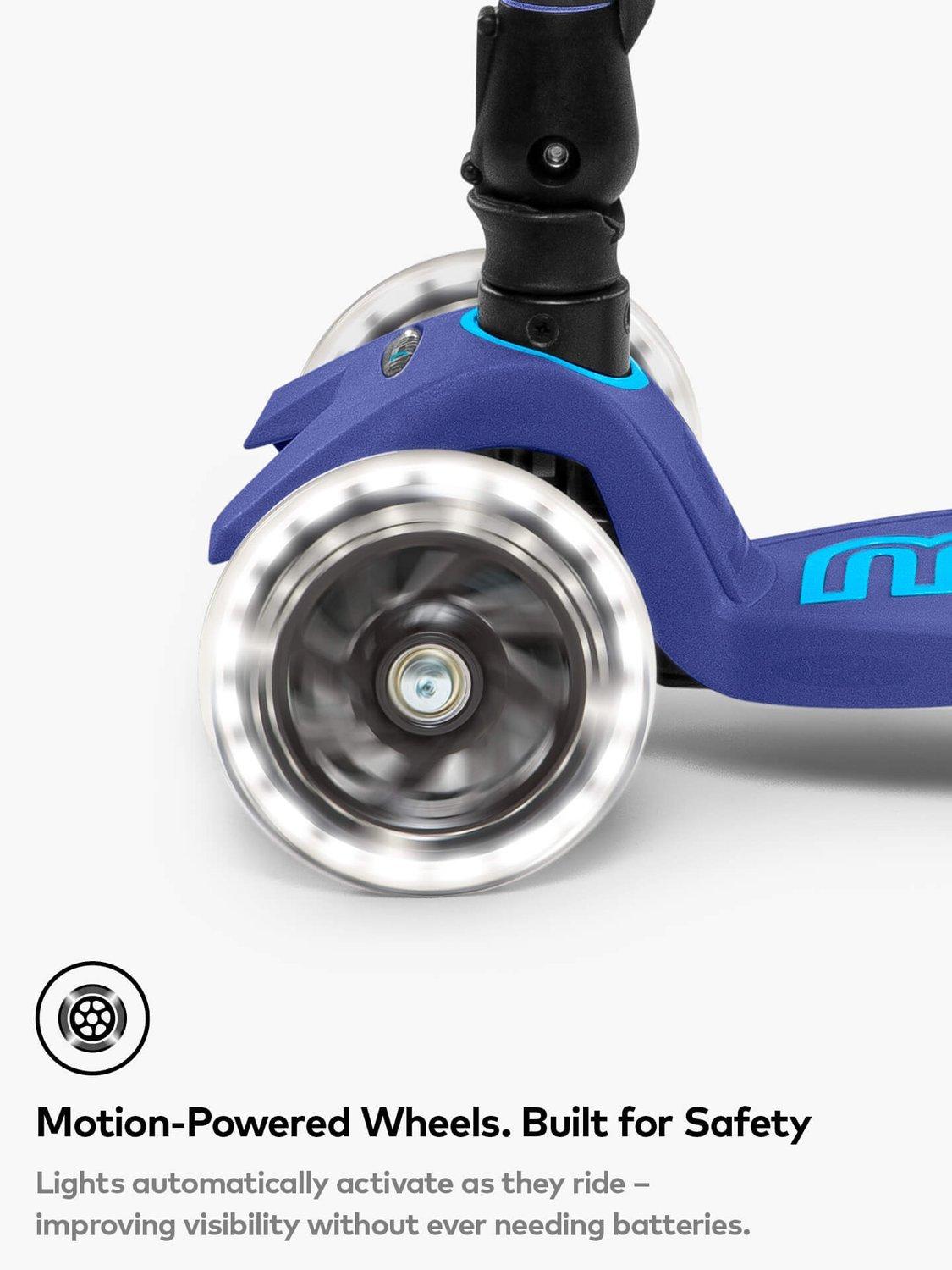 Micro Scooters Maxi Deluxe Foldable LED scooter, UK version