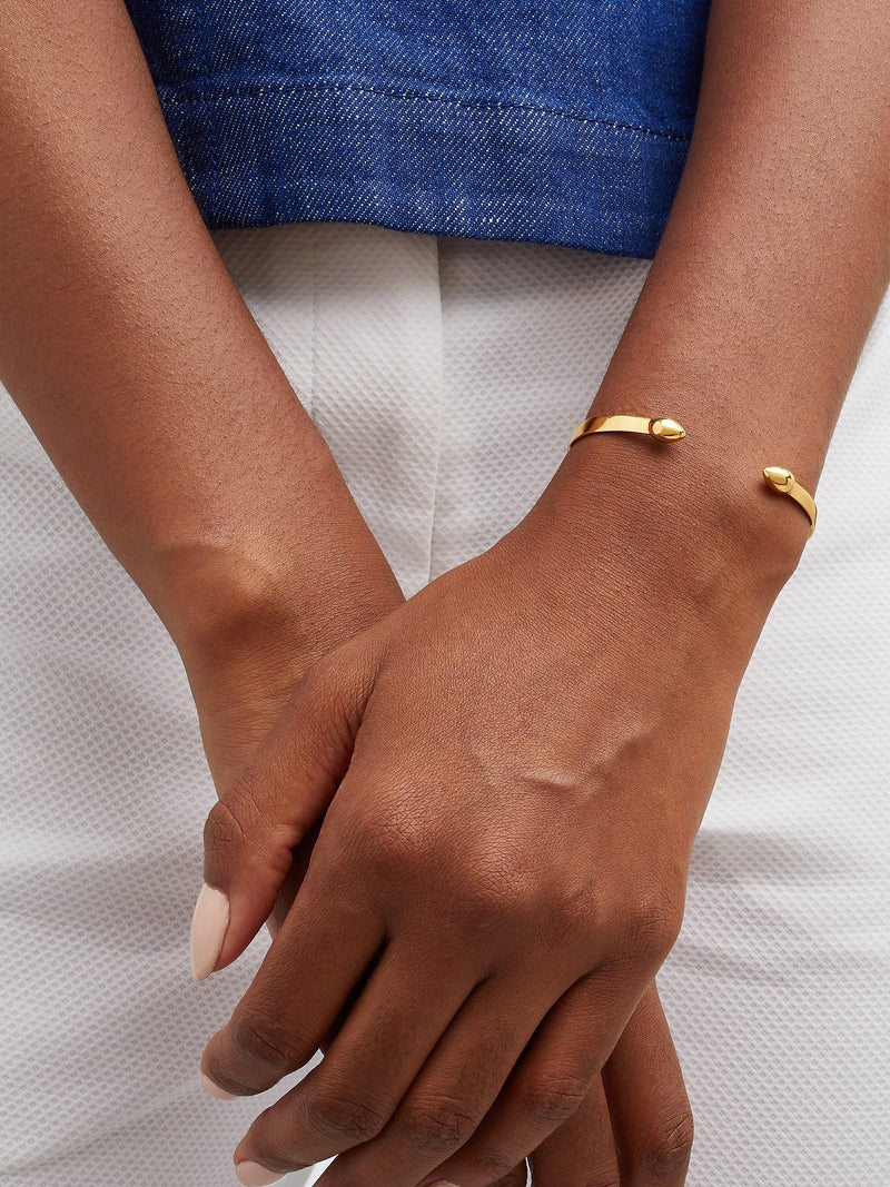 Monica Vinader Fiji Bud Open Cuff Gold, imported from the UK
