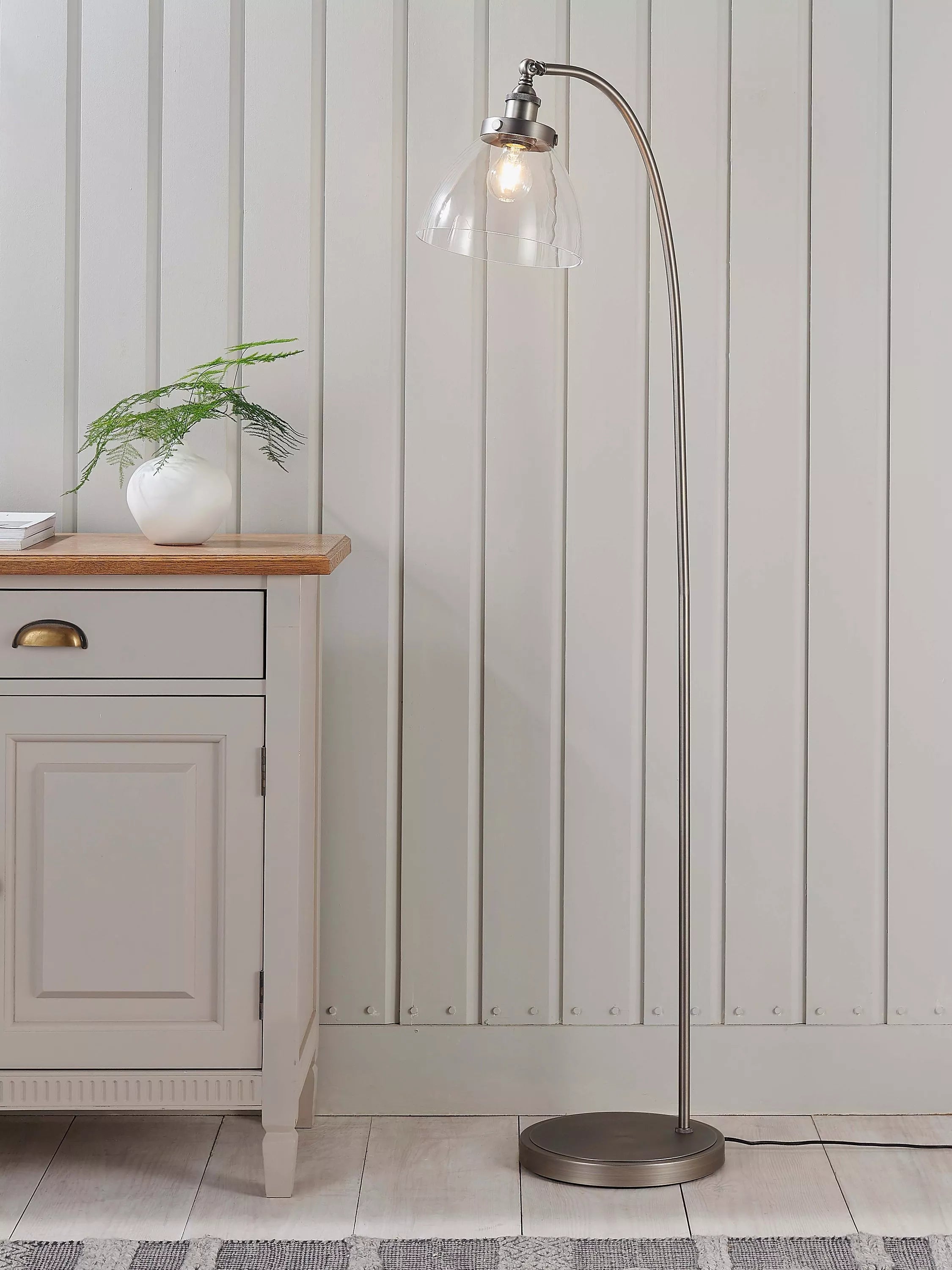 Bay Lighting Carter floor lamp with adjustable head, UK version