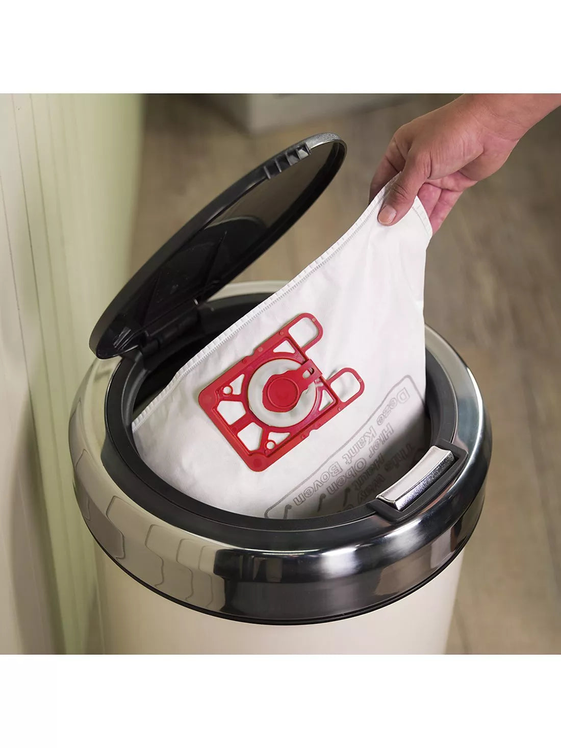 Henry Hetty Eco vacuum cleaner, UK version